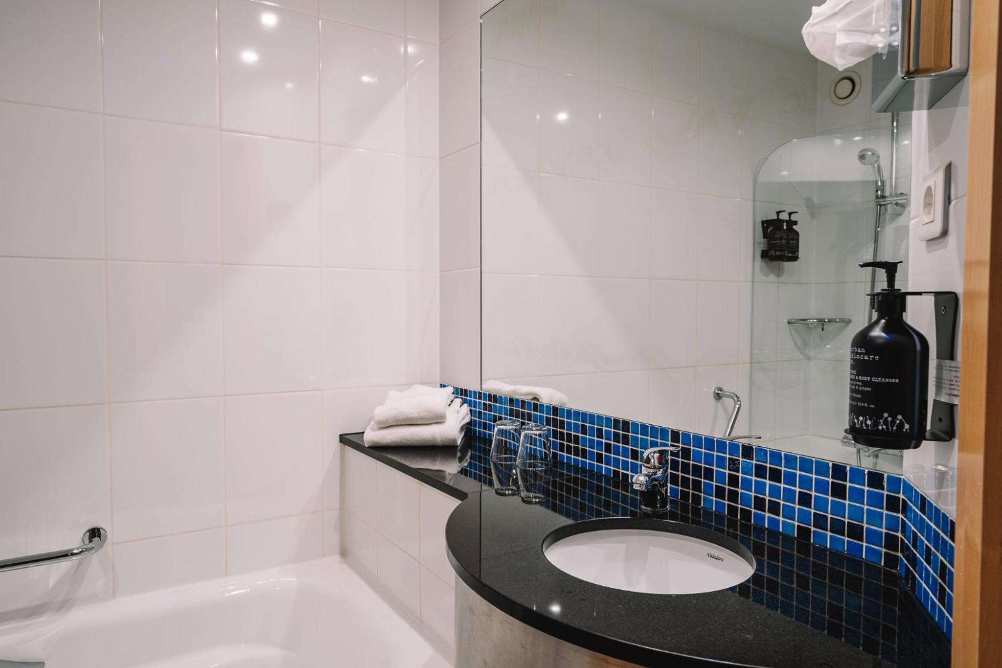 Standard Double Room with Free Breakfast