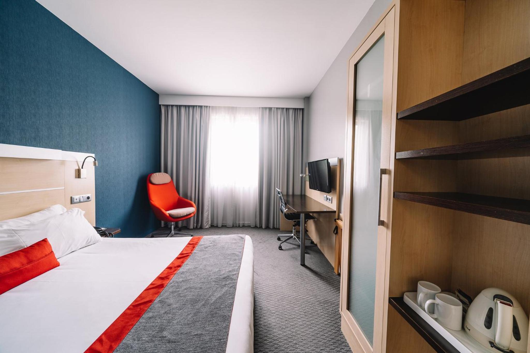 Standard Double Room with Free Breakfast