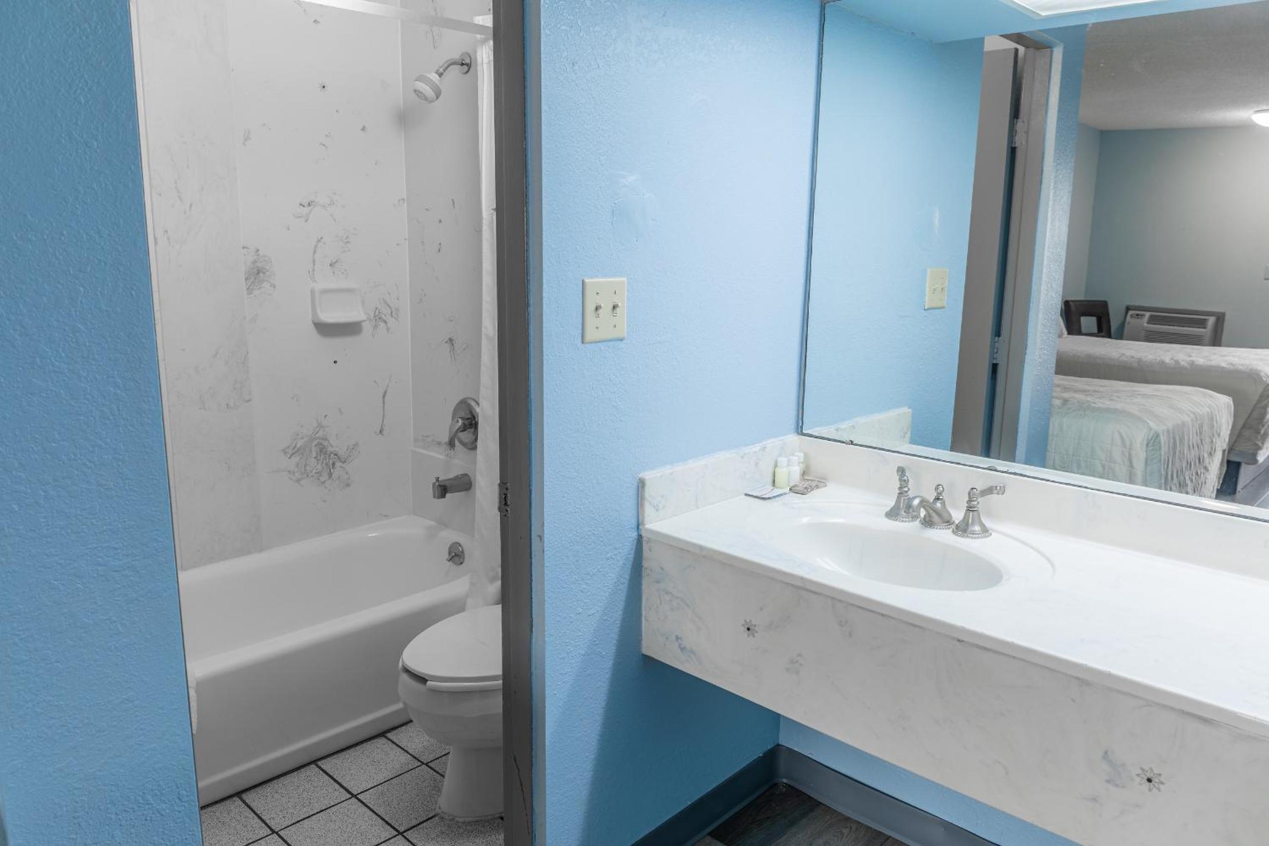 Double Room with Two Double Beds - Non-Smoking