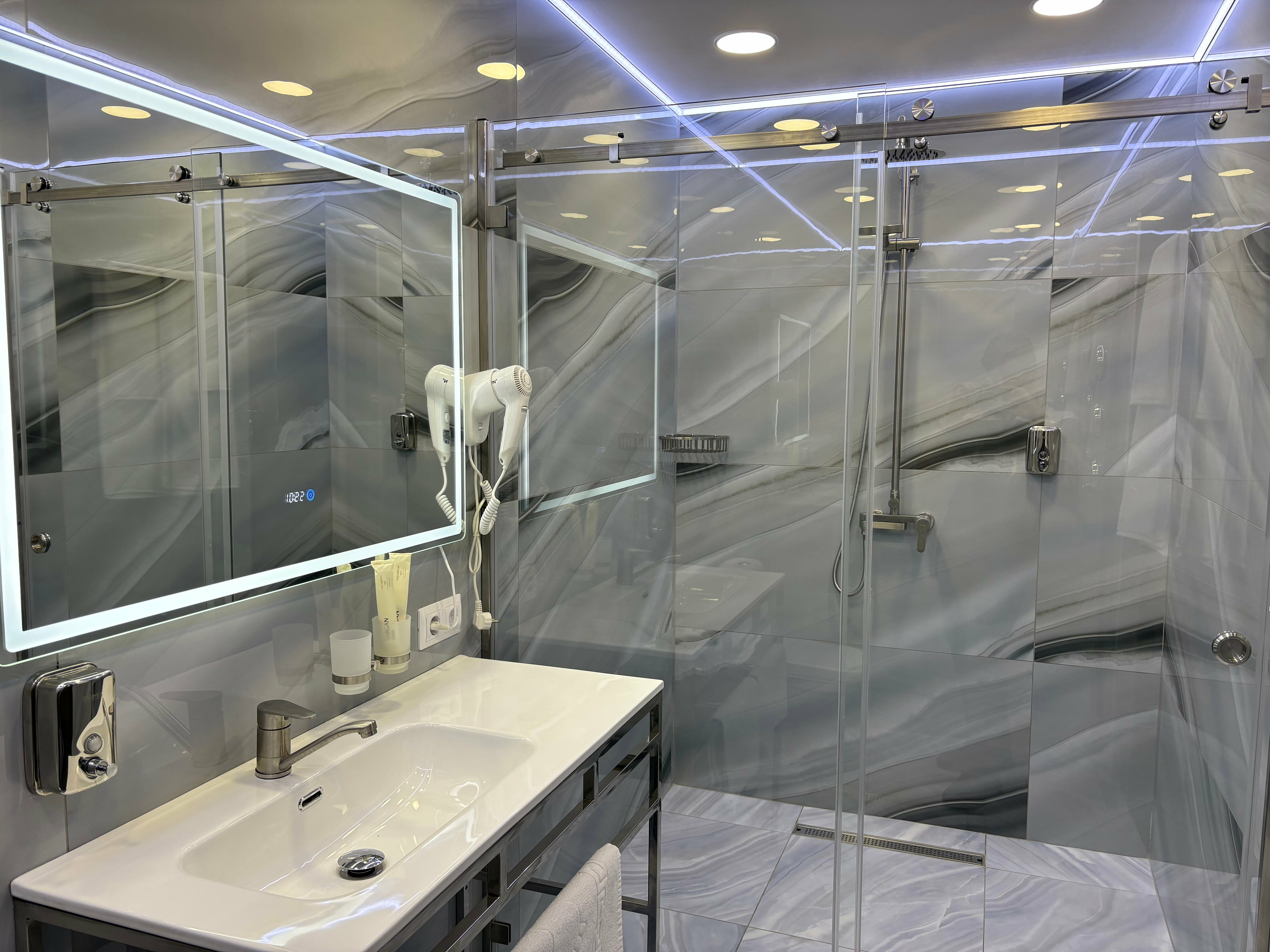 Семейный номер с балконом