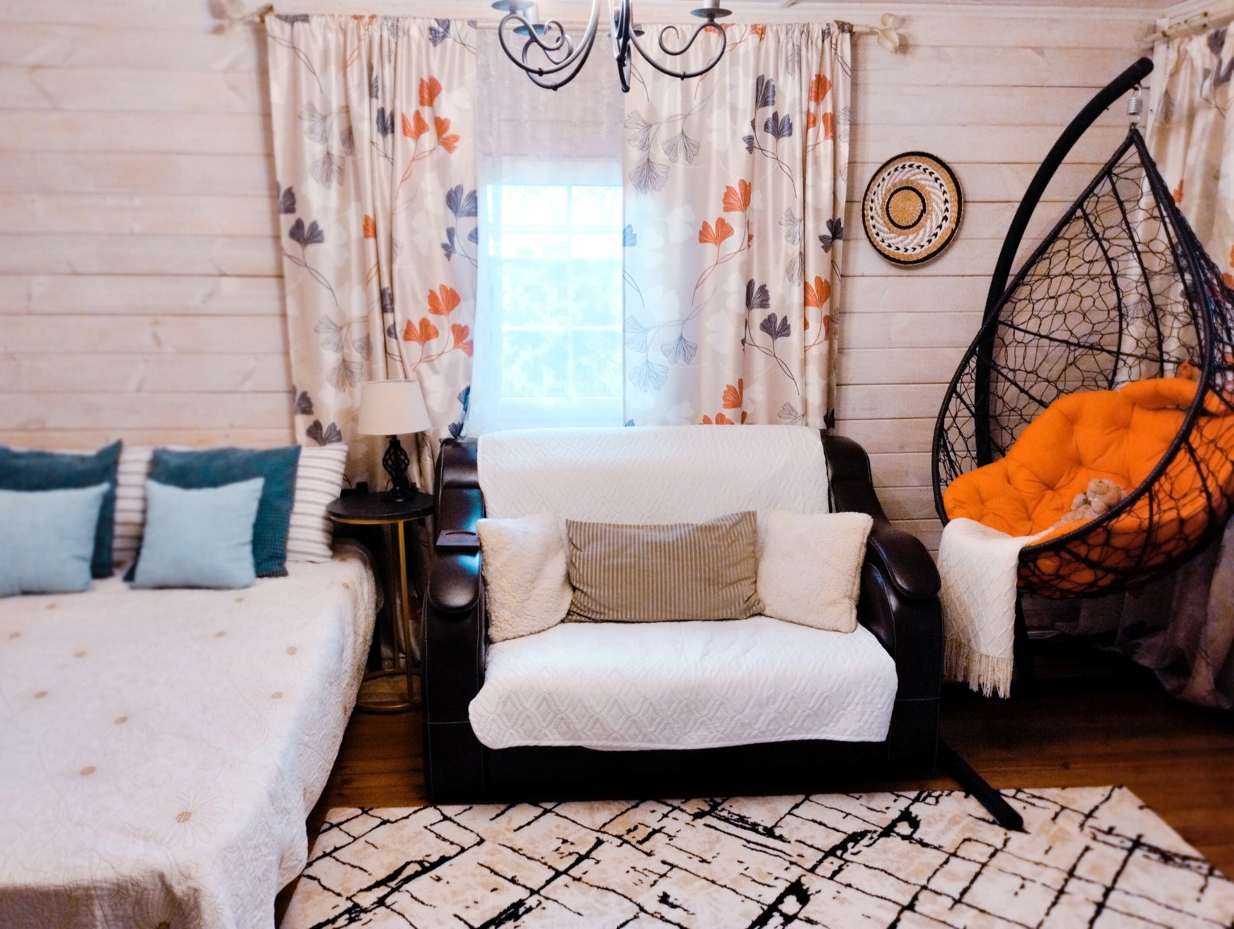 Дом с видом на озеро