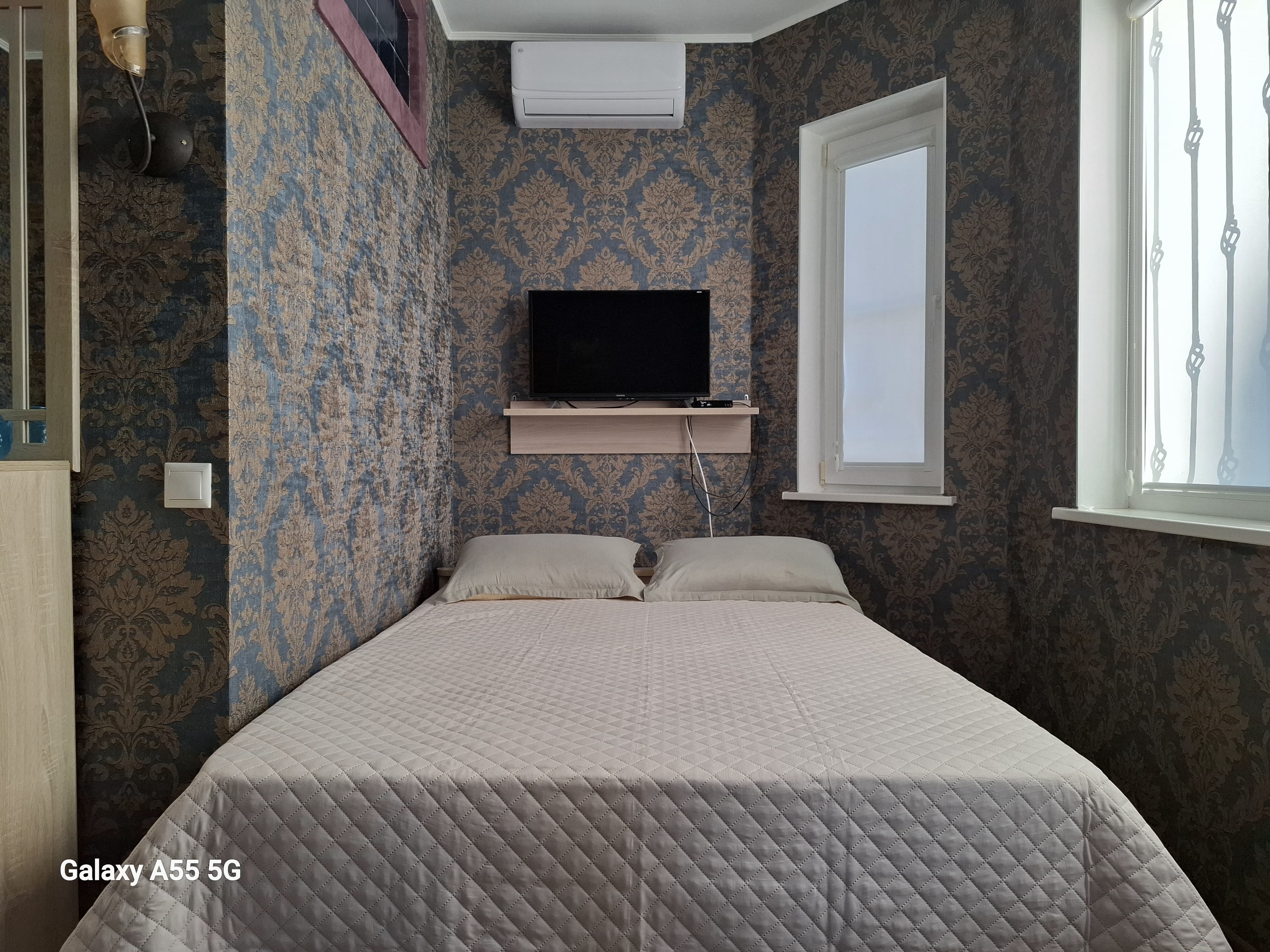 Двухместный номер с 1 кроватью и диваном