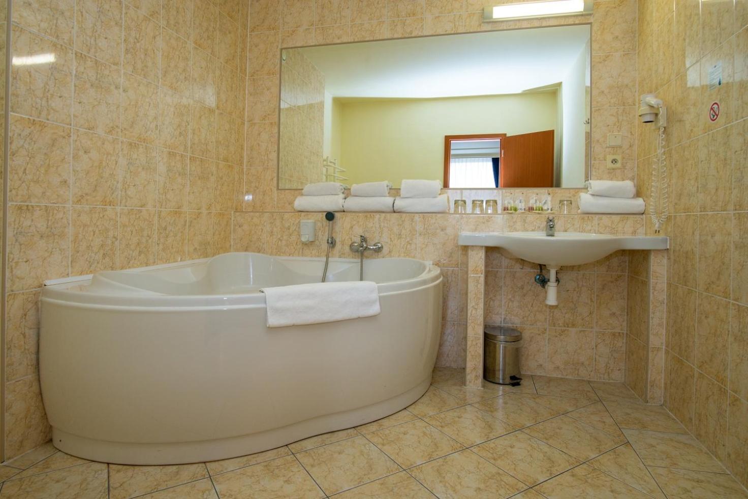 Superior Family Room