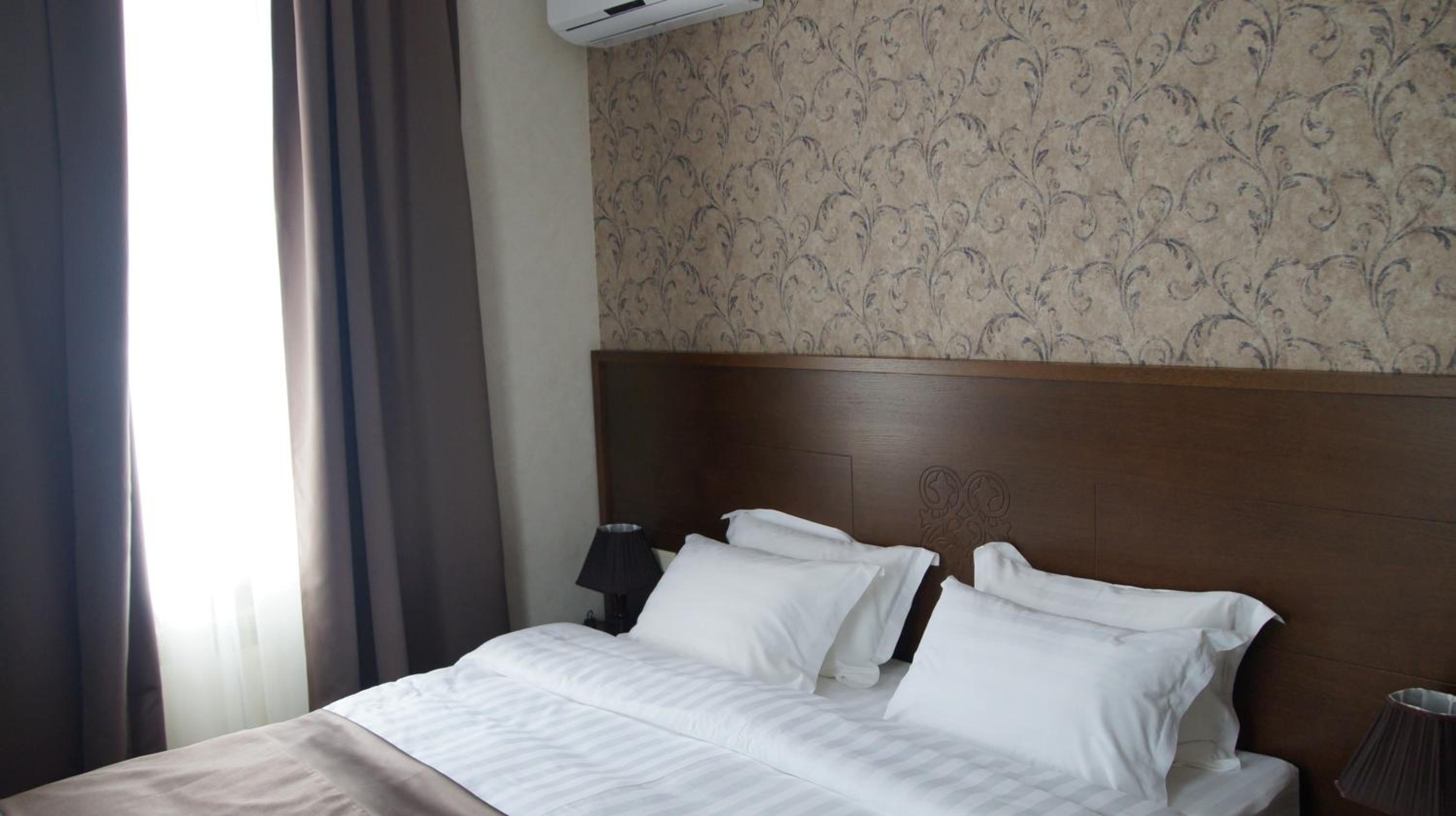 Standard Double Room With City View