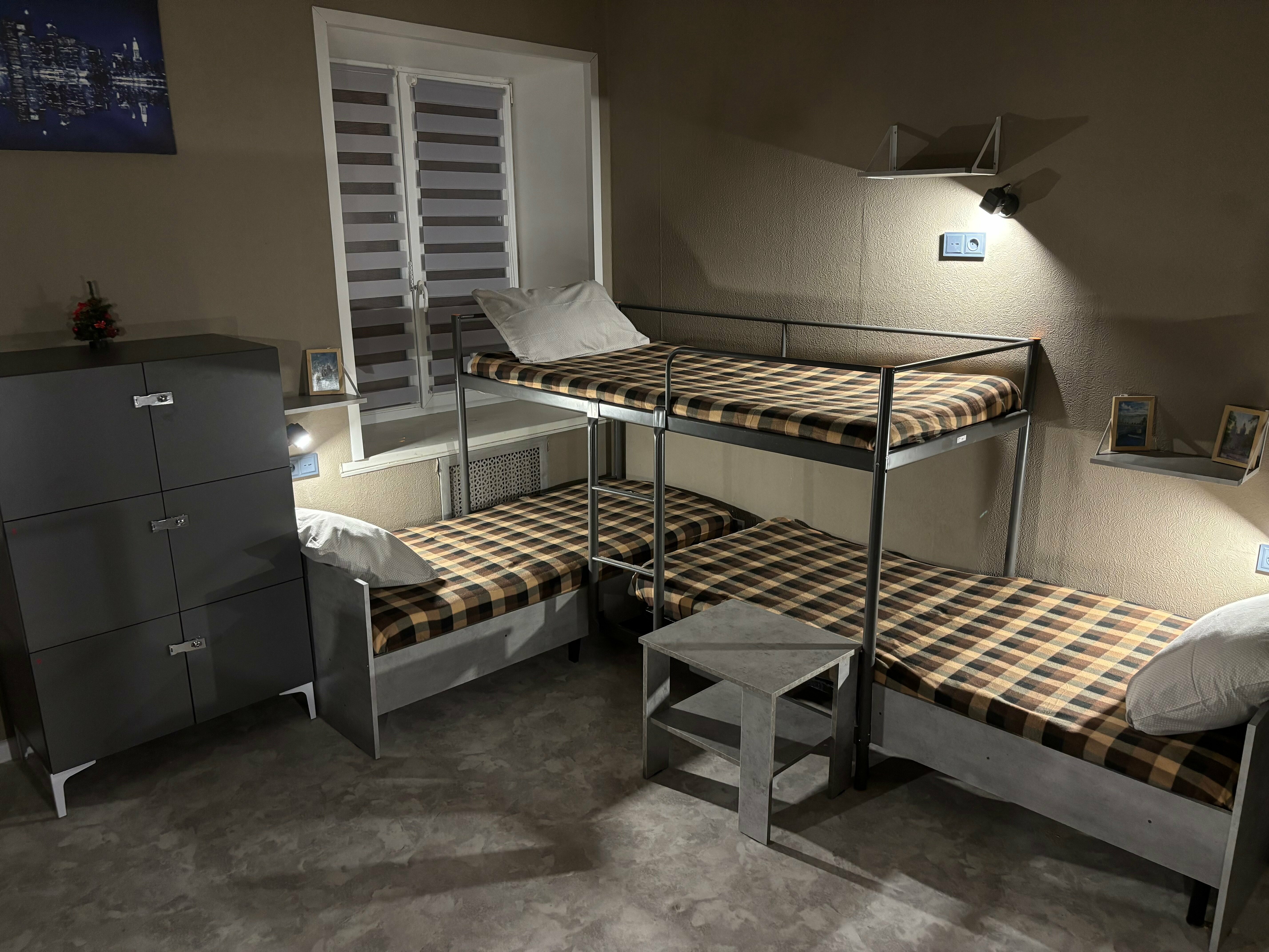 6-ти местный мужской номер Мосты