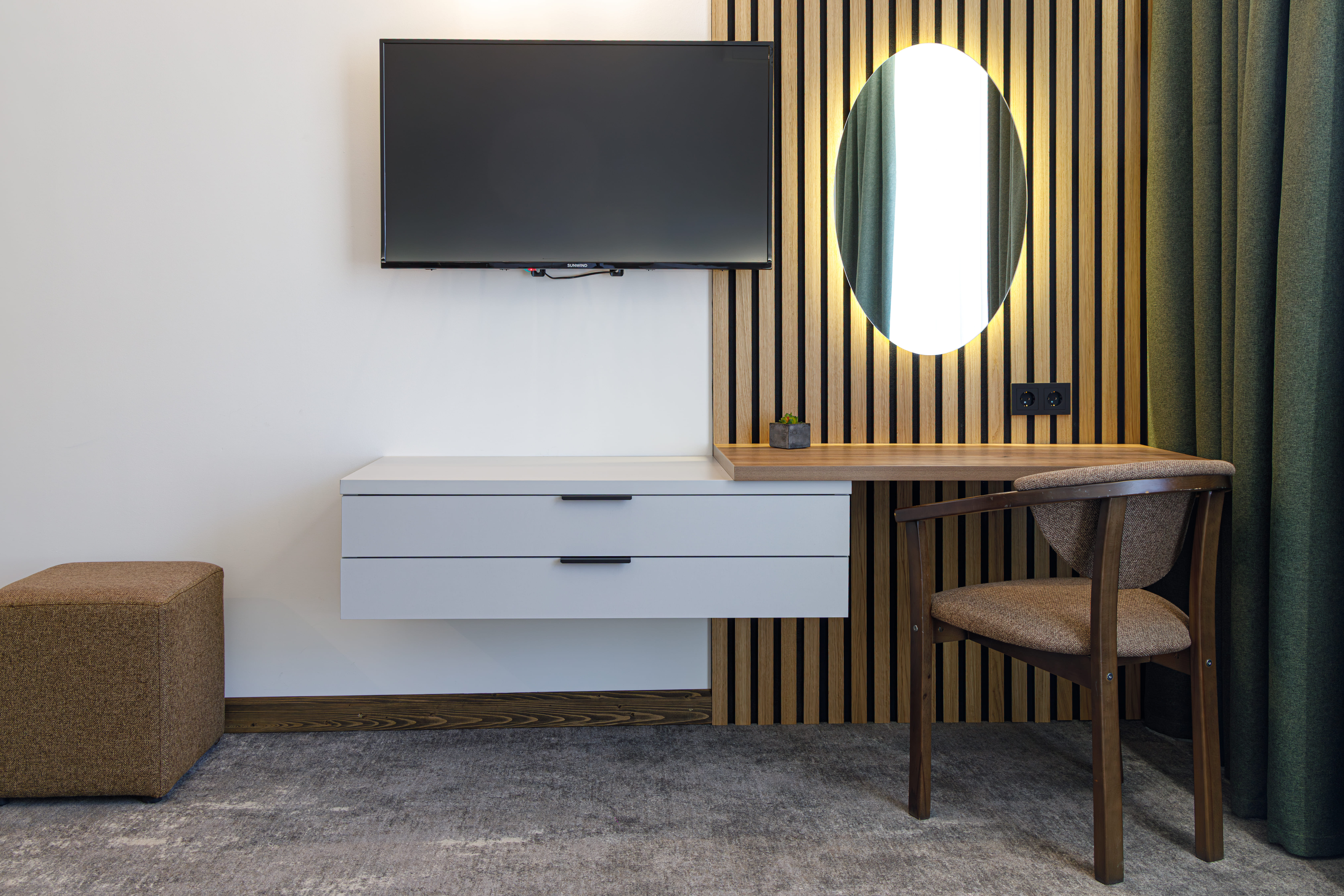 Трехместный номер Делюкс