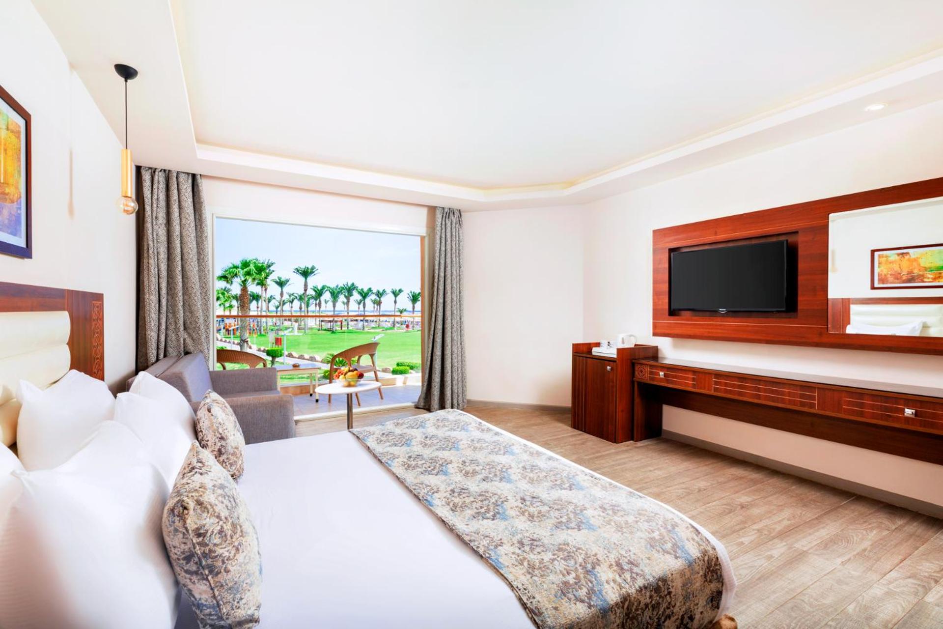 Deluxe Double or Twin Room with Sea View