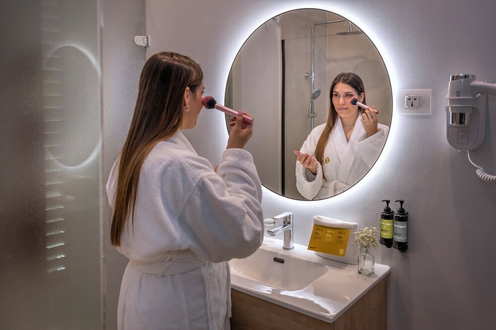 Comfort Double Room Single Use, Private Bathroom