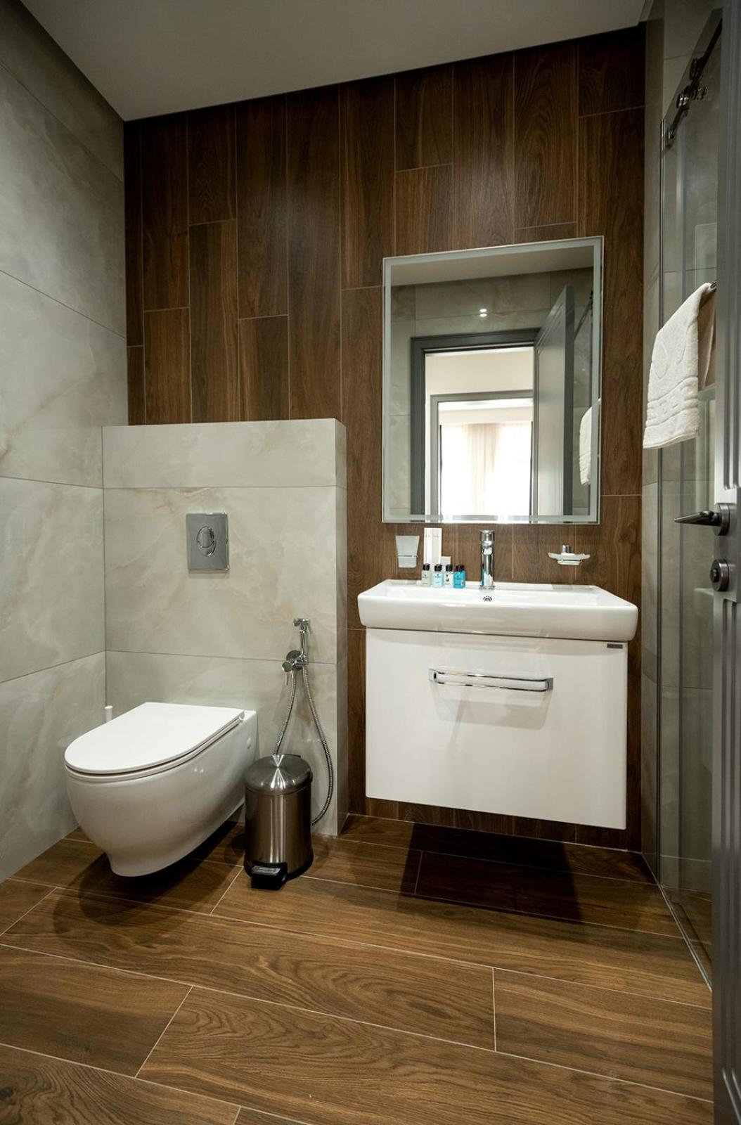 Superior Family Room