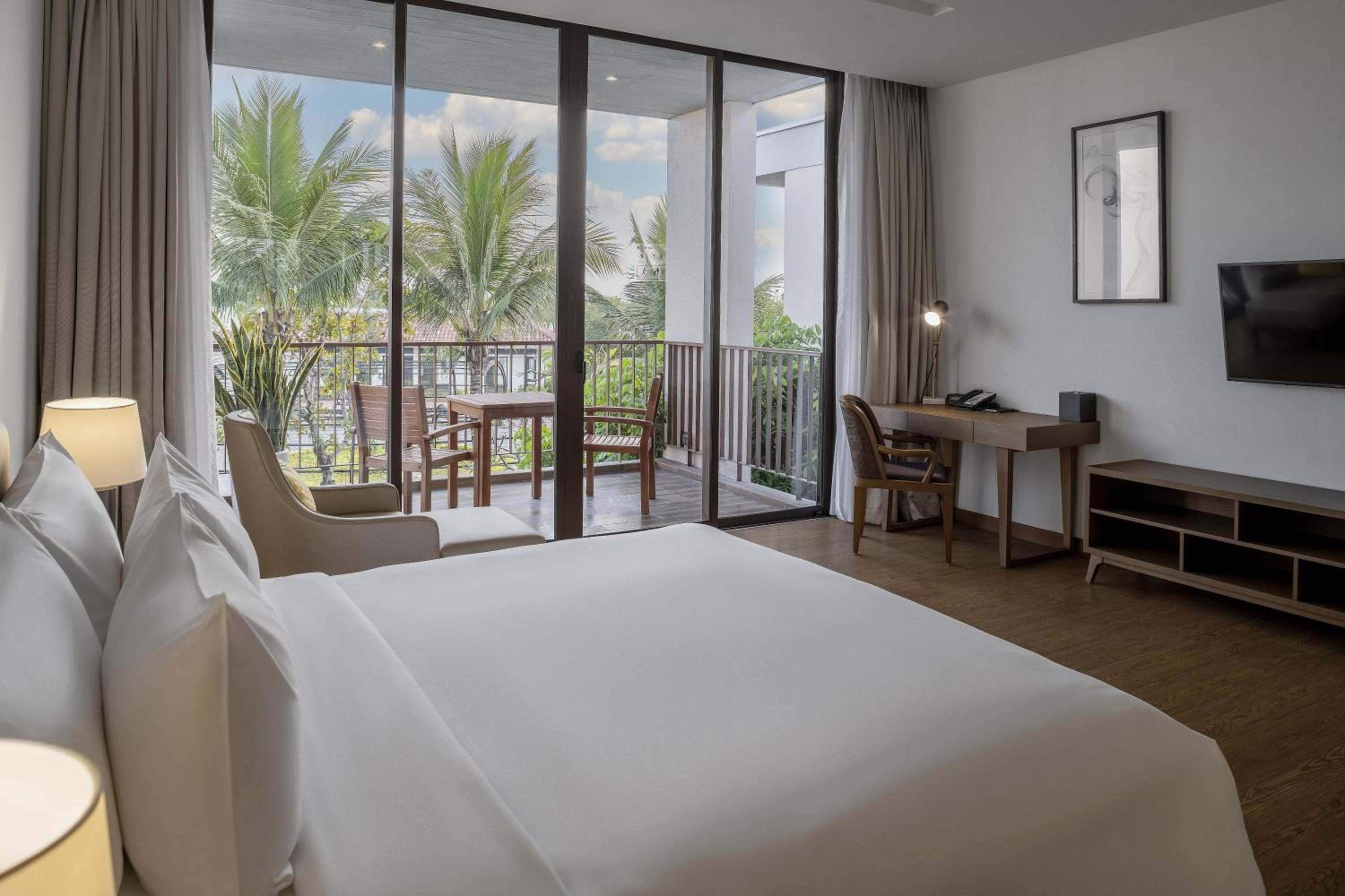 2 Bedrooms Junior Garden Villa