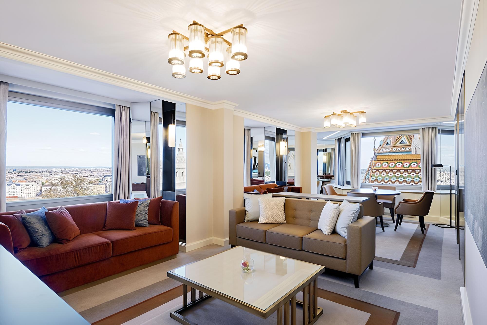 Suite, 1 King Bed, Non Smoking (Danube)