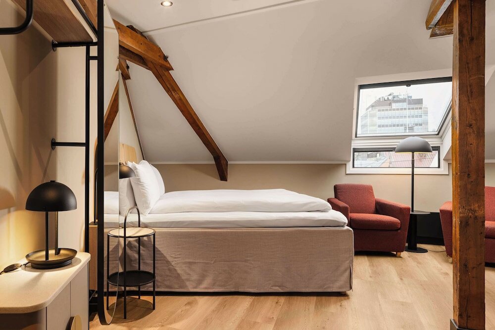 Superior Room, 1 Queen Bed