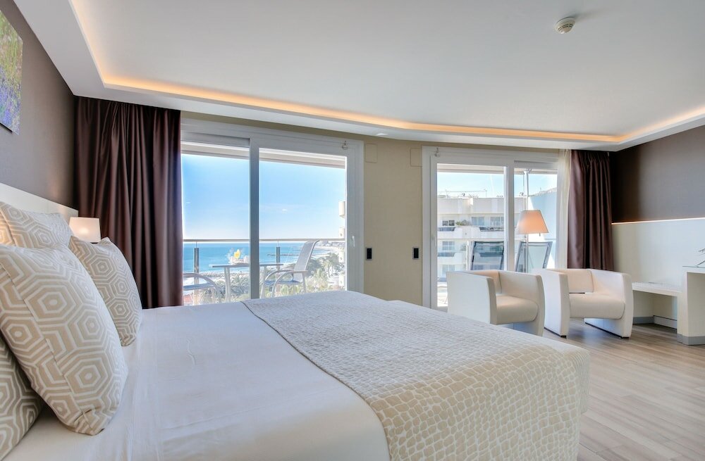 Junior Suite, Terrace, Partial Sea View