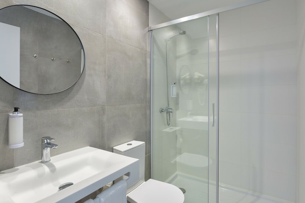 Family Room, 1 Bedroom