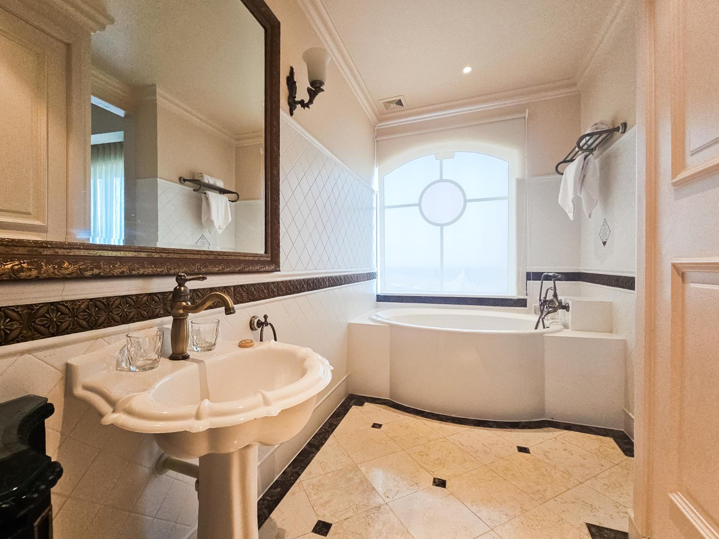 Grand Residence King Ocean View