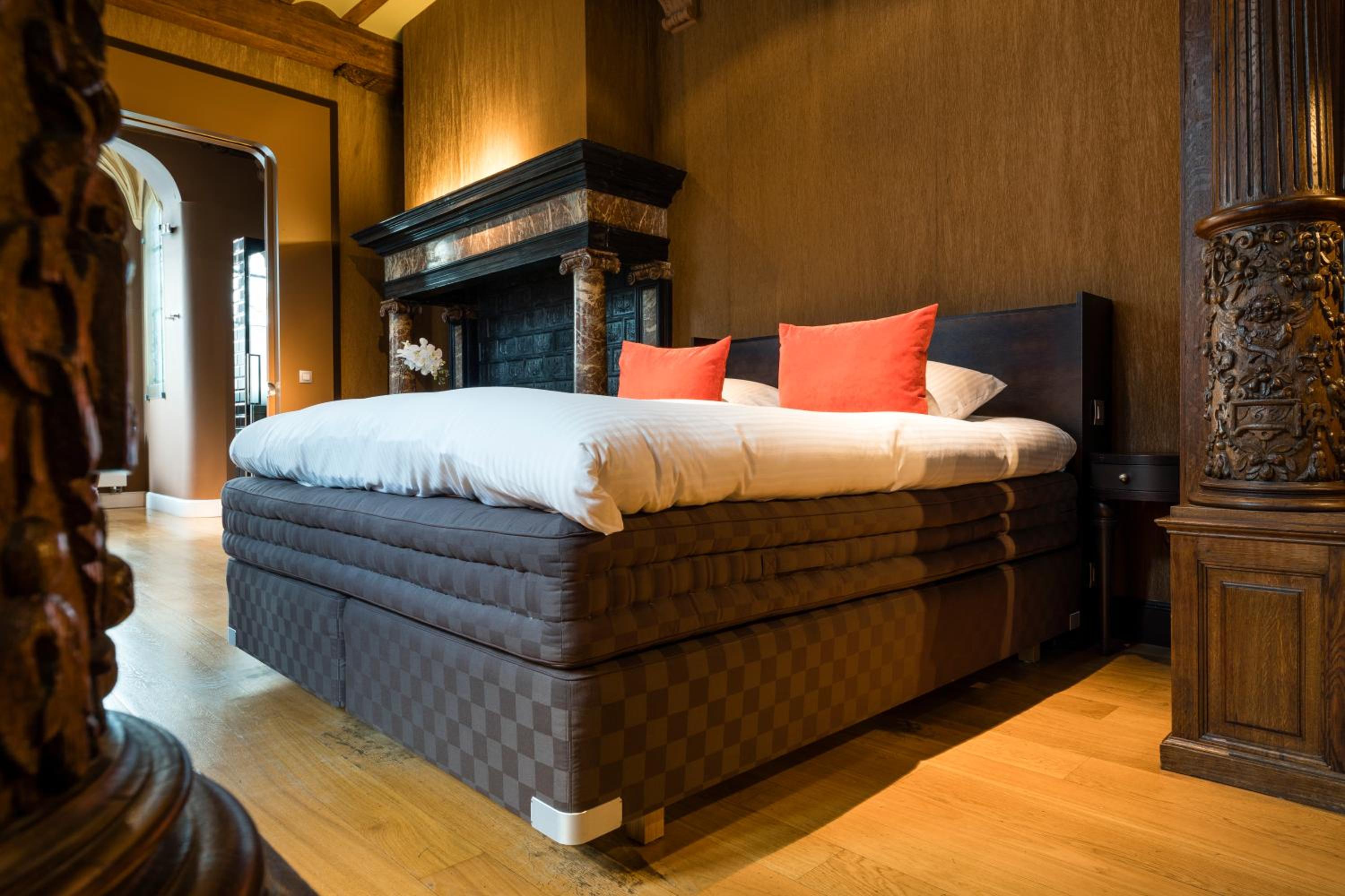 Historical Suite