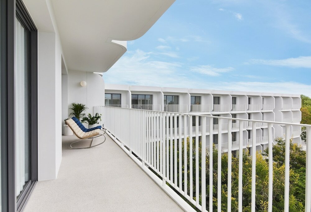 Deluxe Studio Suite, Balcony