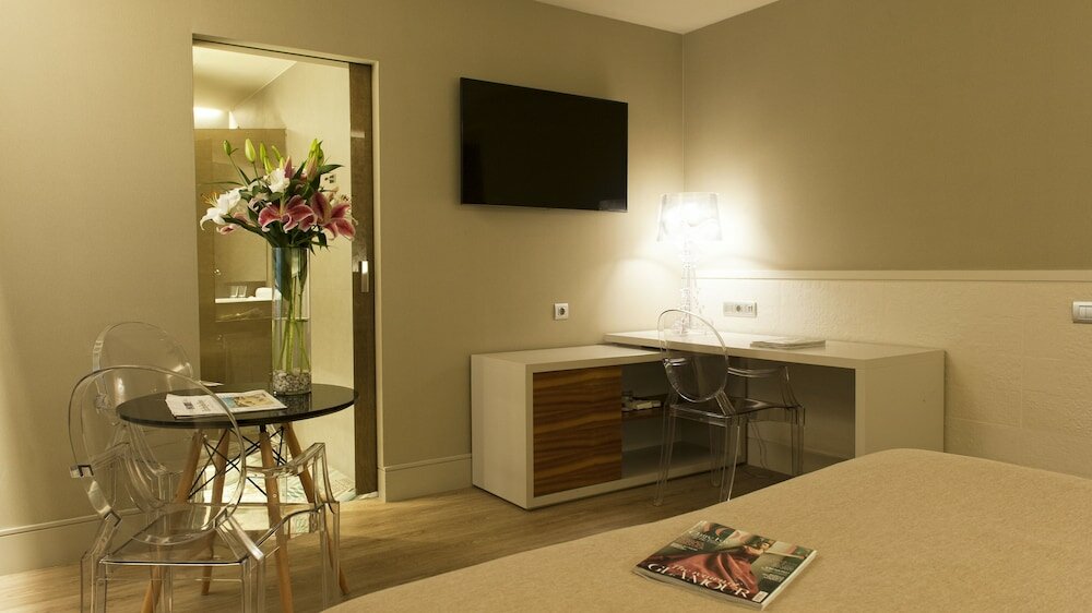 Triple Room (with Extra Bed)