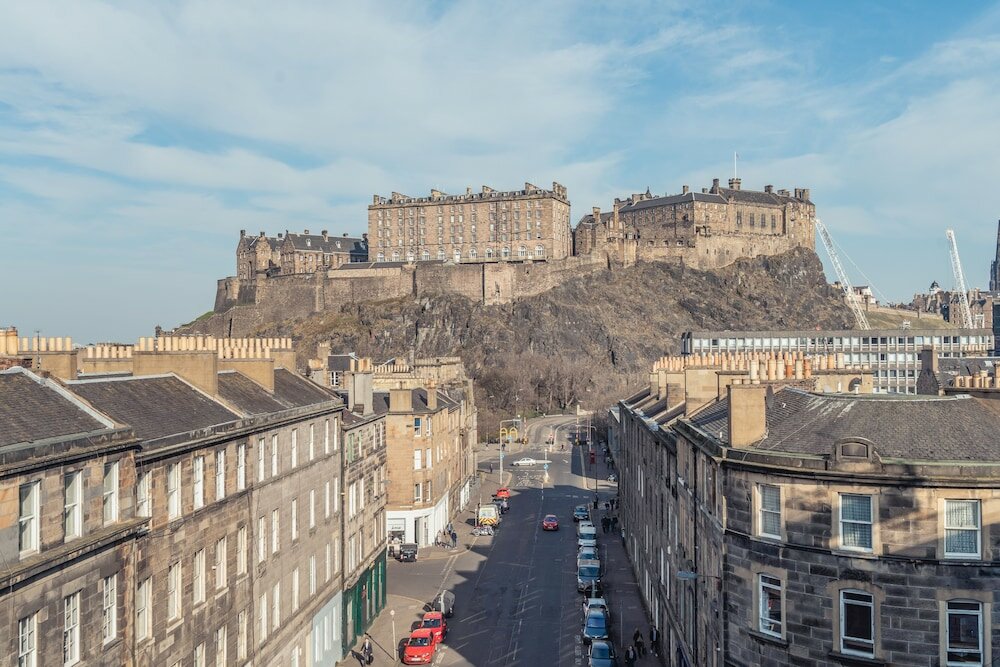 Suite, 1 Bedroom (Castle View)