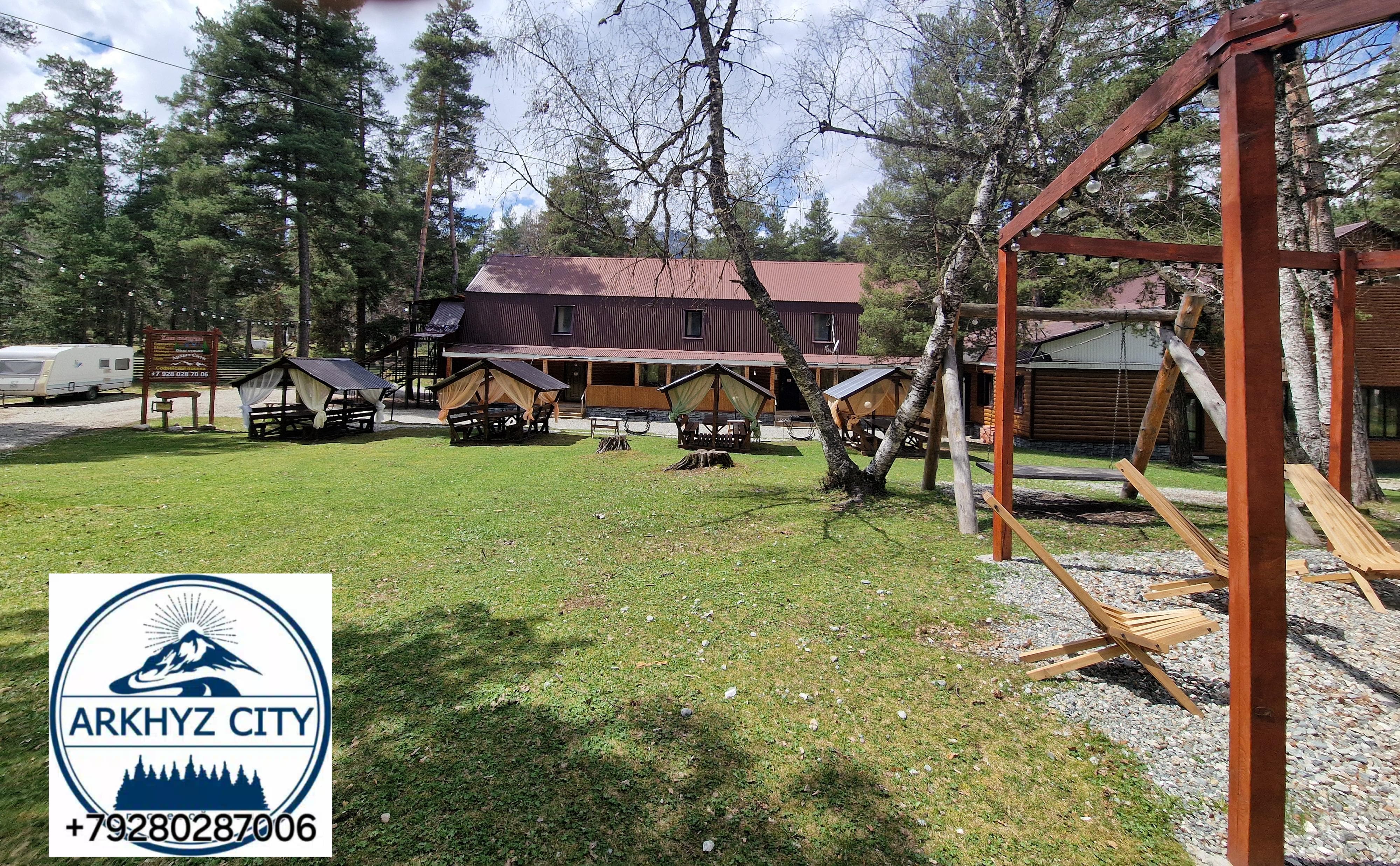 Четырехместный номер с общей ванной комнатой