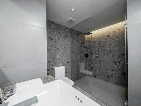 One Bedroom Executive