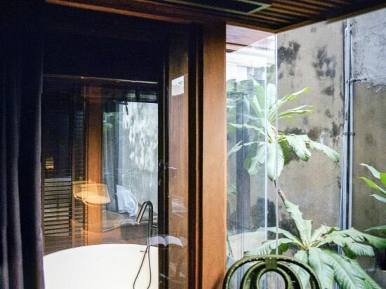 Deluxe JIRA King Room