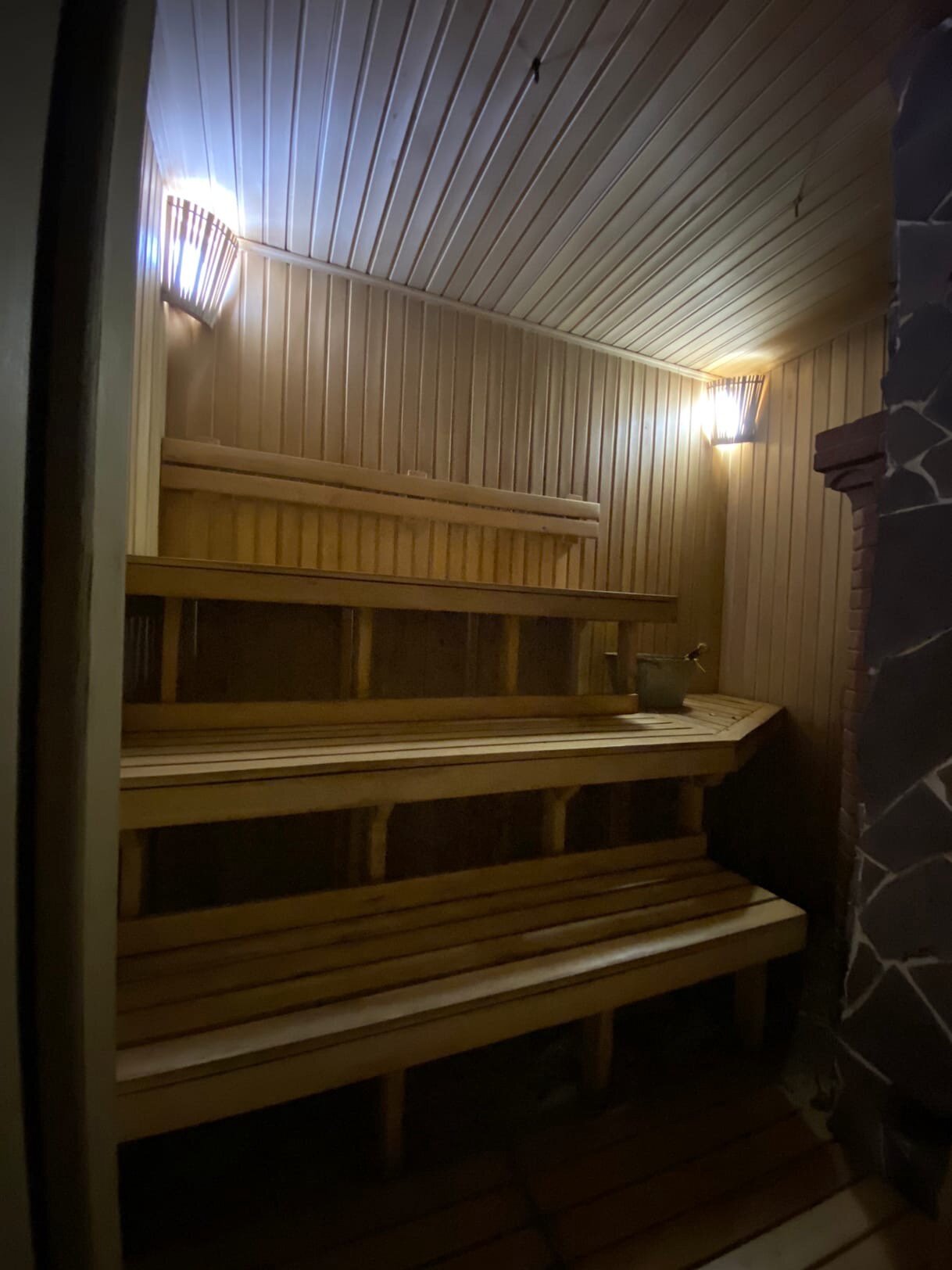 Коттедж с собственным бассейном