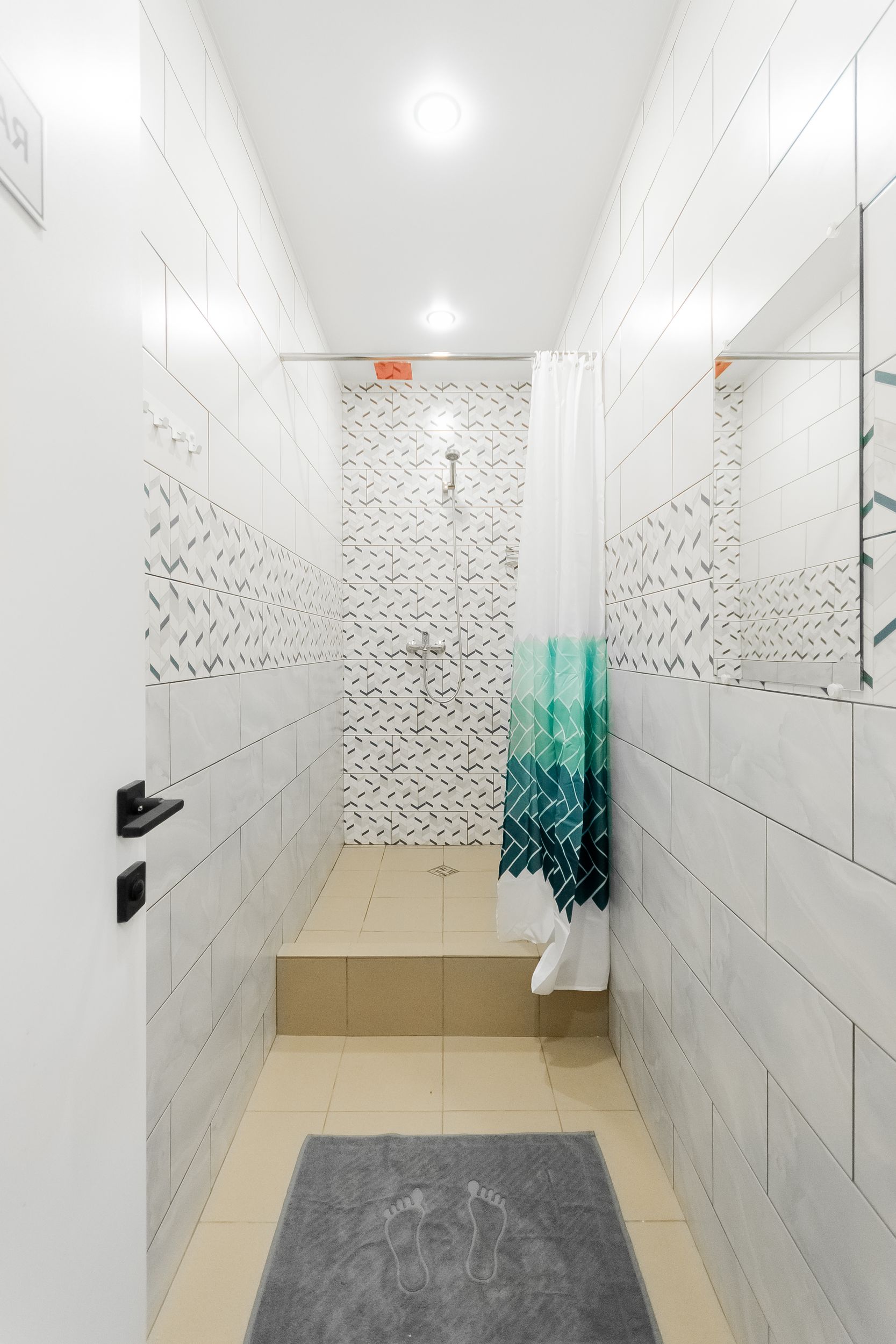 Общий 8-местный номер для мужчин