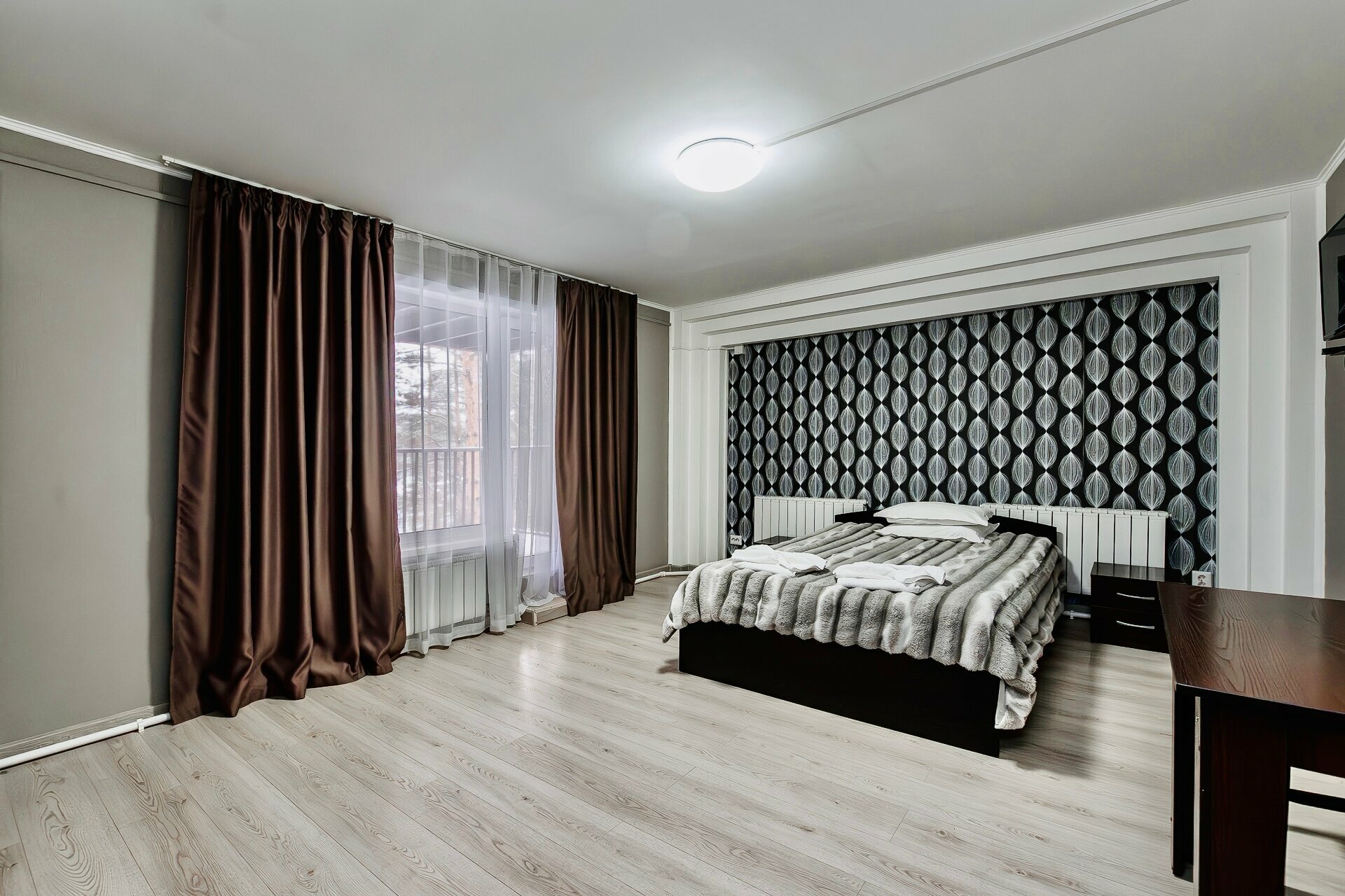 Двухместный стандарт с 1двуспальной кроватью с личной террасой с видом на горы и Катунь