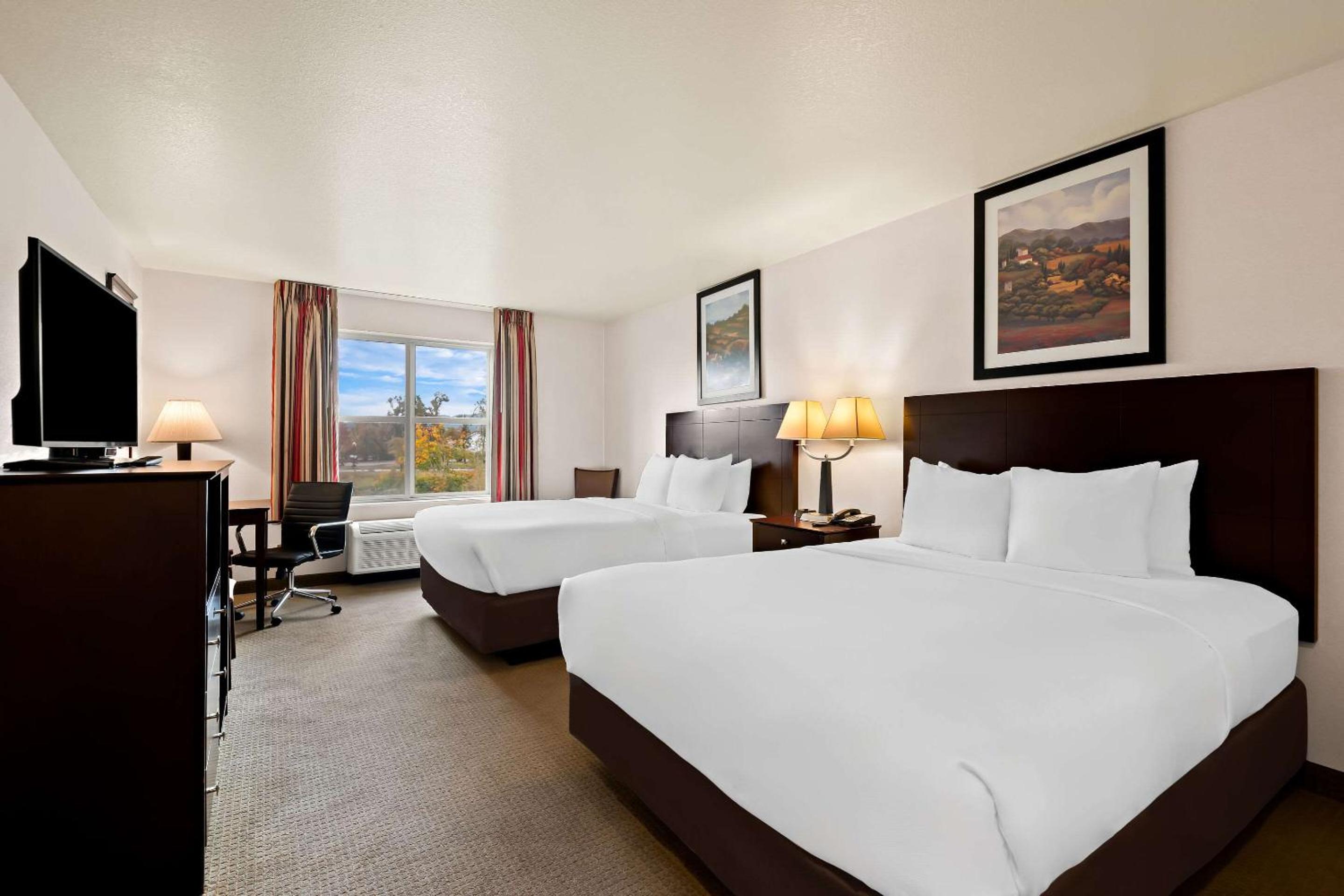 Queen Room with Two Queen Beds - Non-Smoking