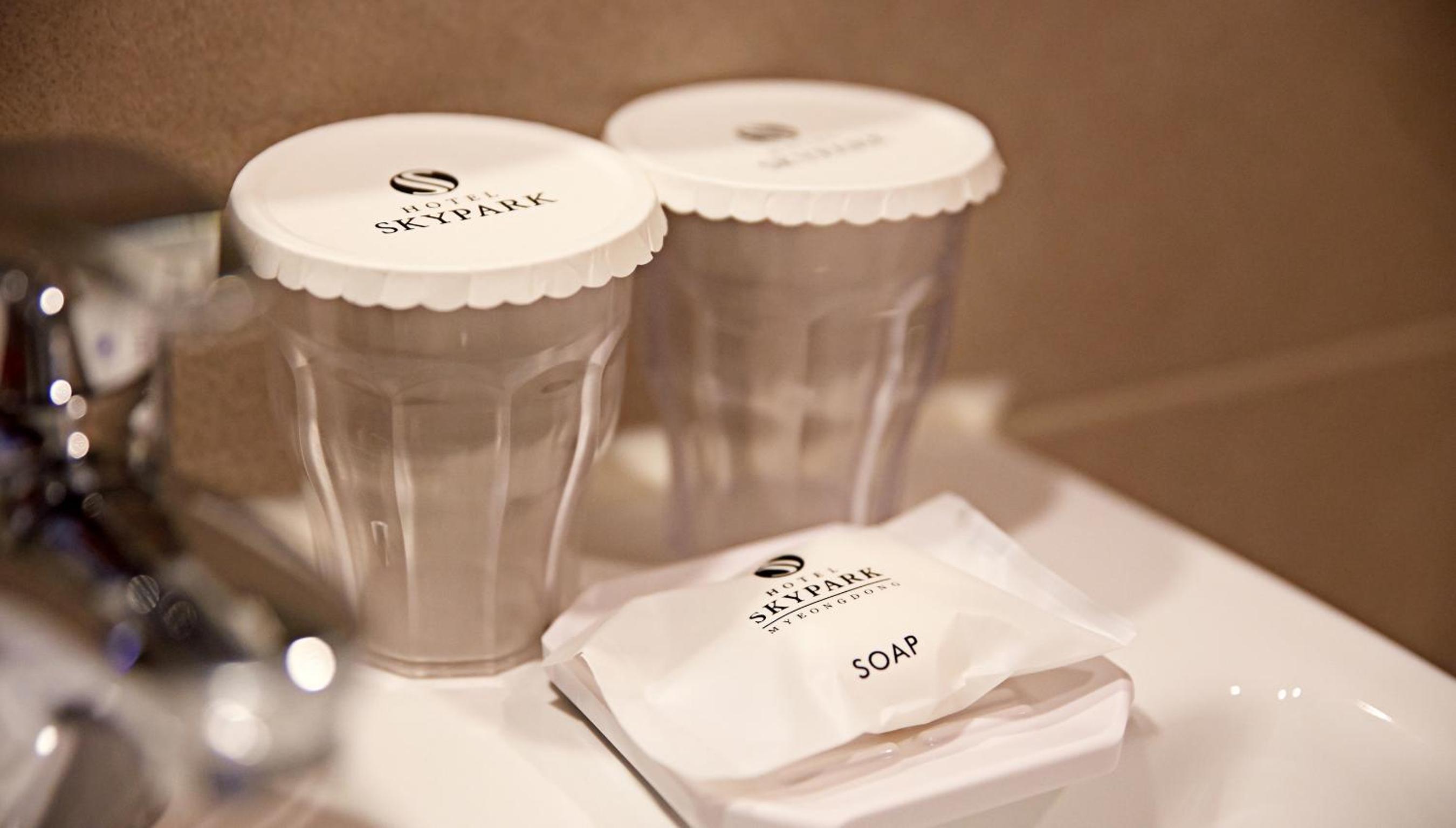 Deluxe Twin Room with K-Beauty KRW 30,000 voucher & Shopping welcome-back Voucher