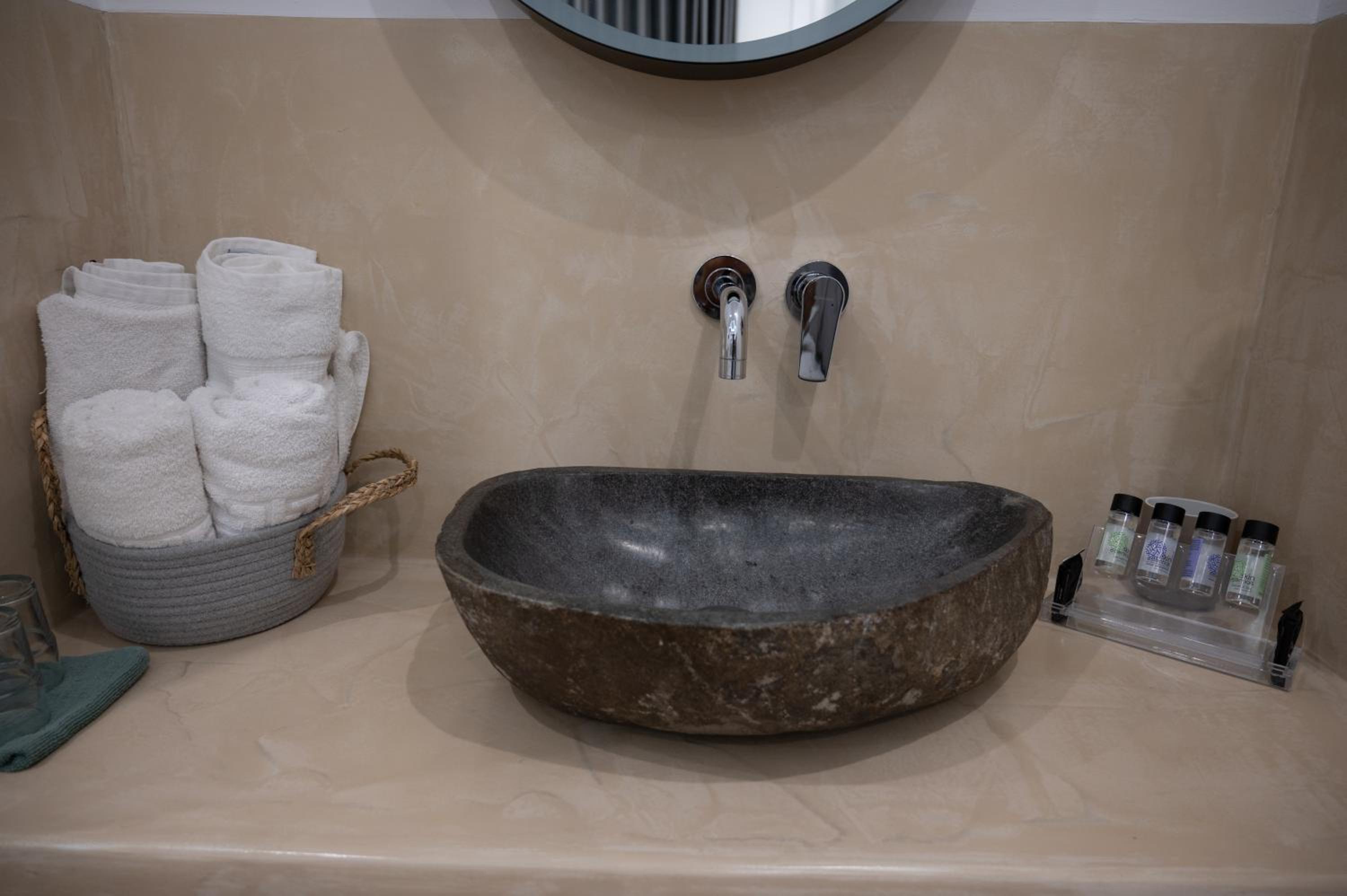 Deluxe Double Room with Shower