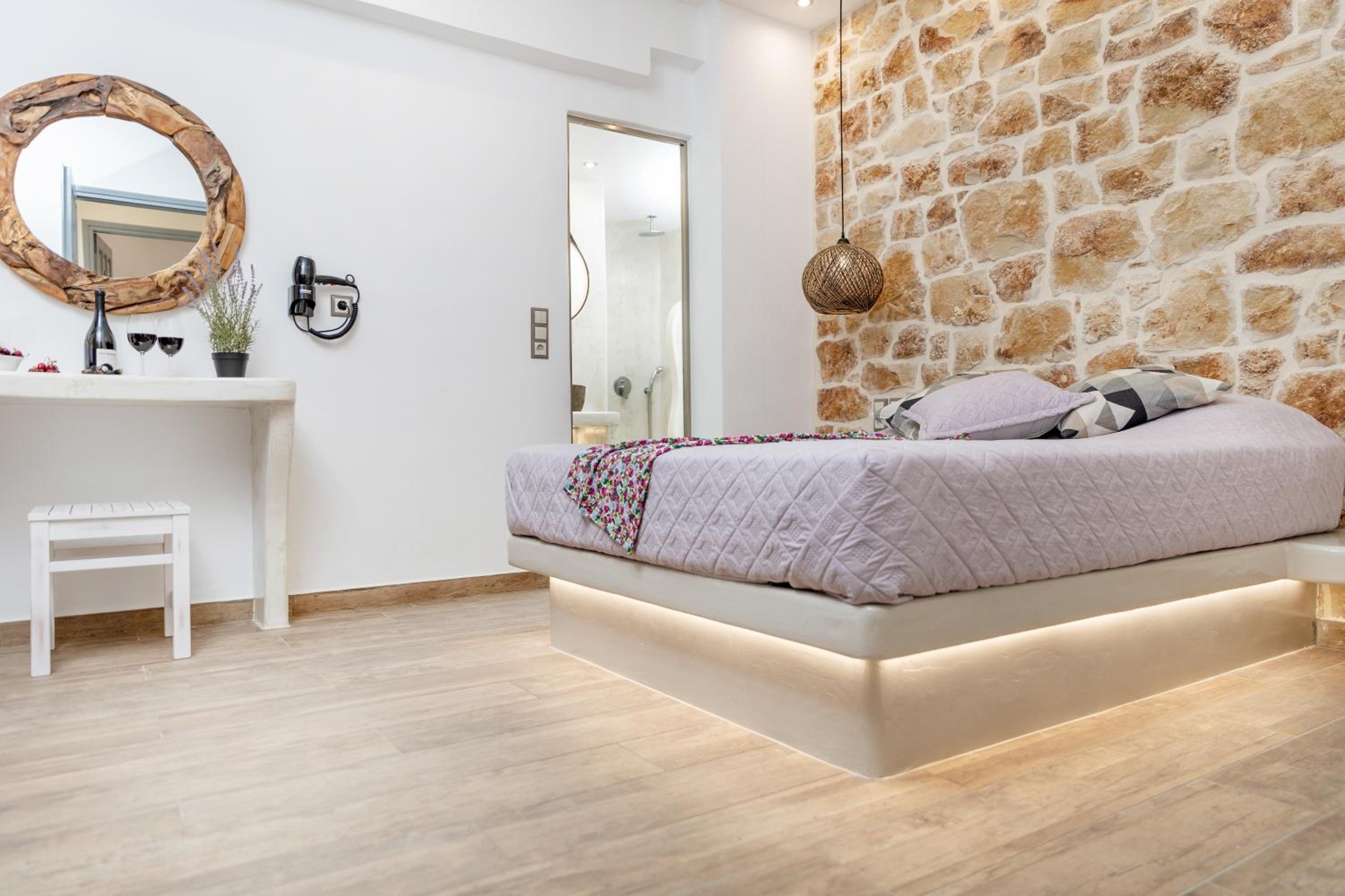 Deluxe Double Room with Shower