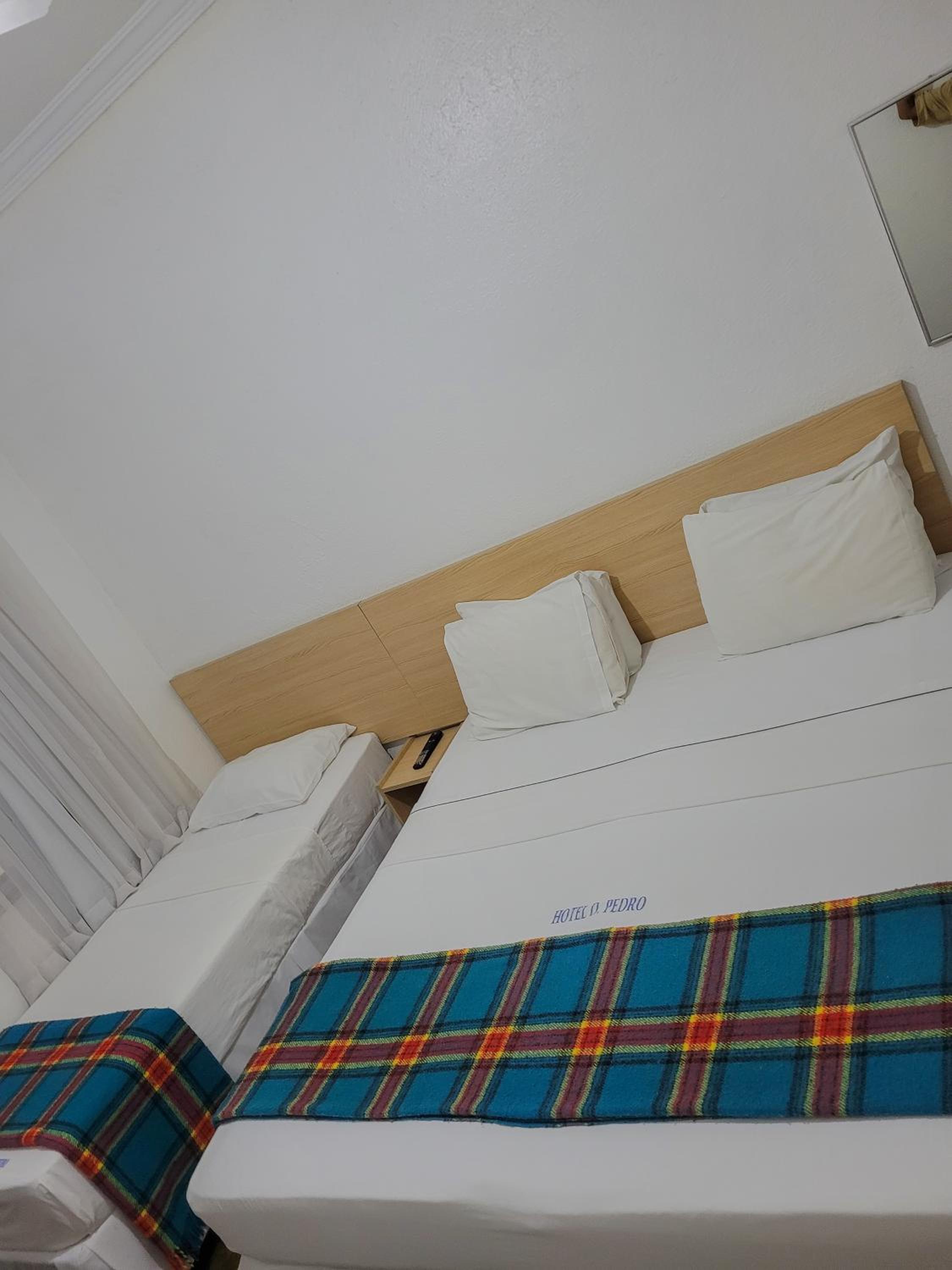 Standard Triple Room with Private Bathroom