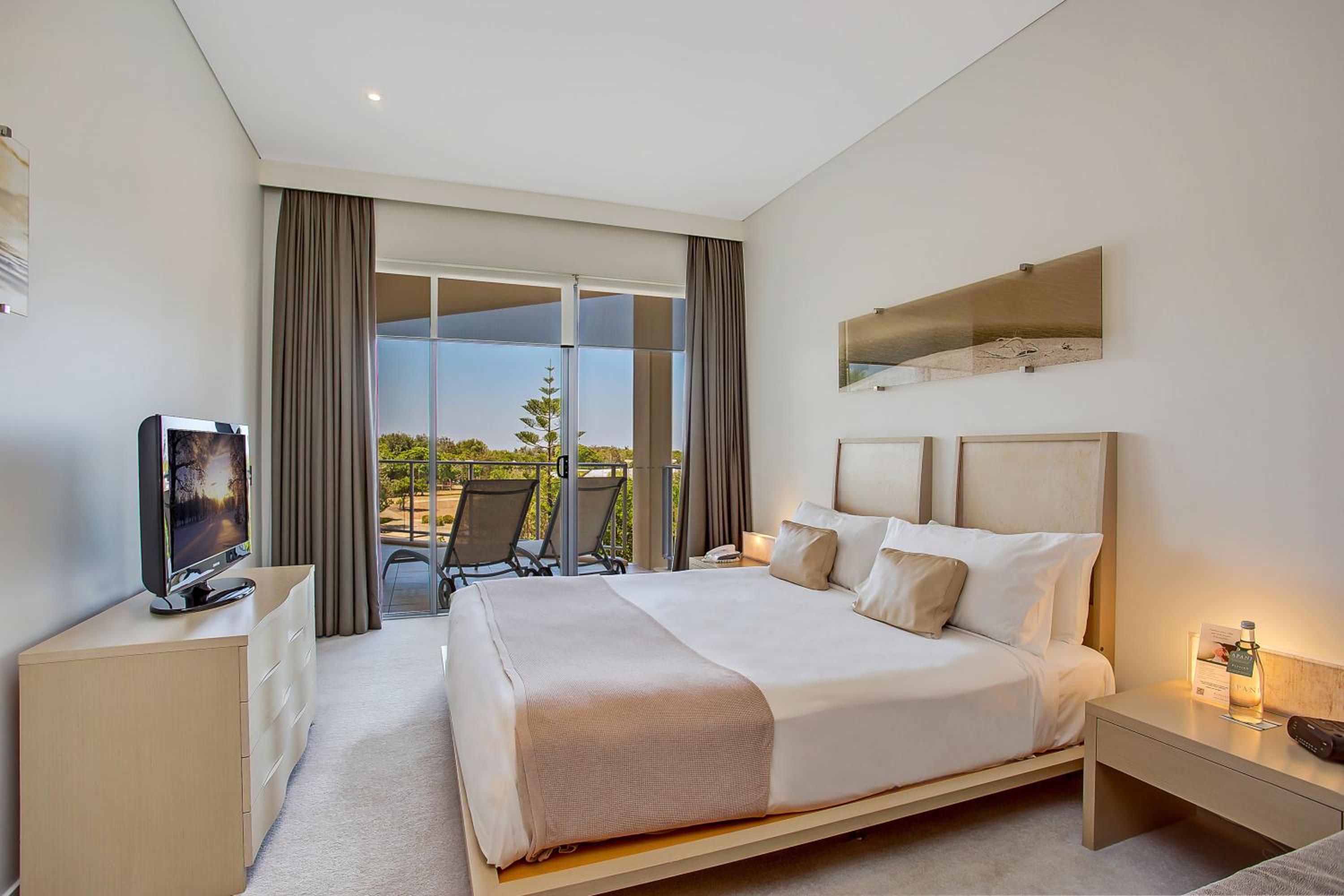 One-Bedroom Bale Apartment