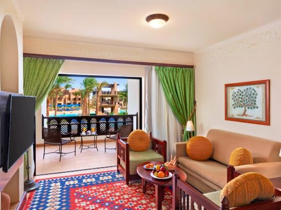 Junior Suite with Lagoon View