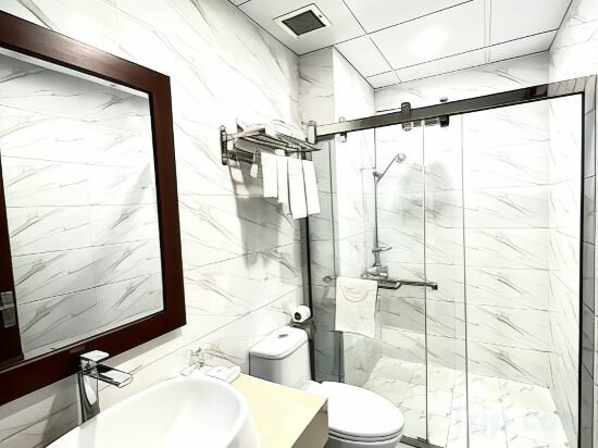 Superior Twin with Window