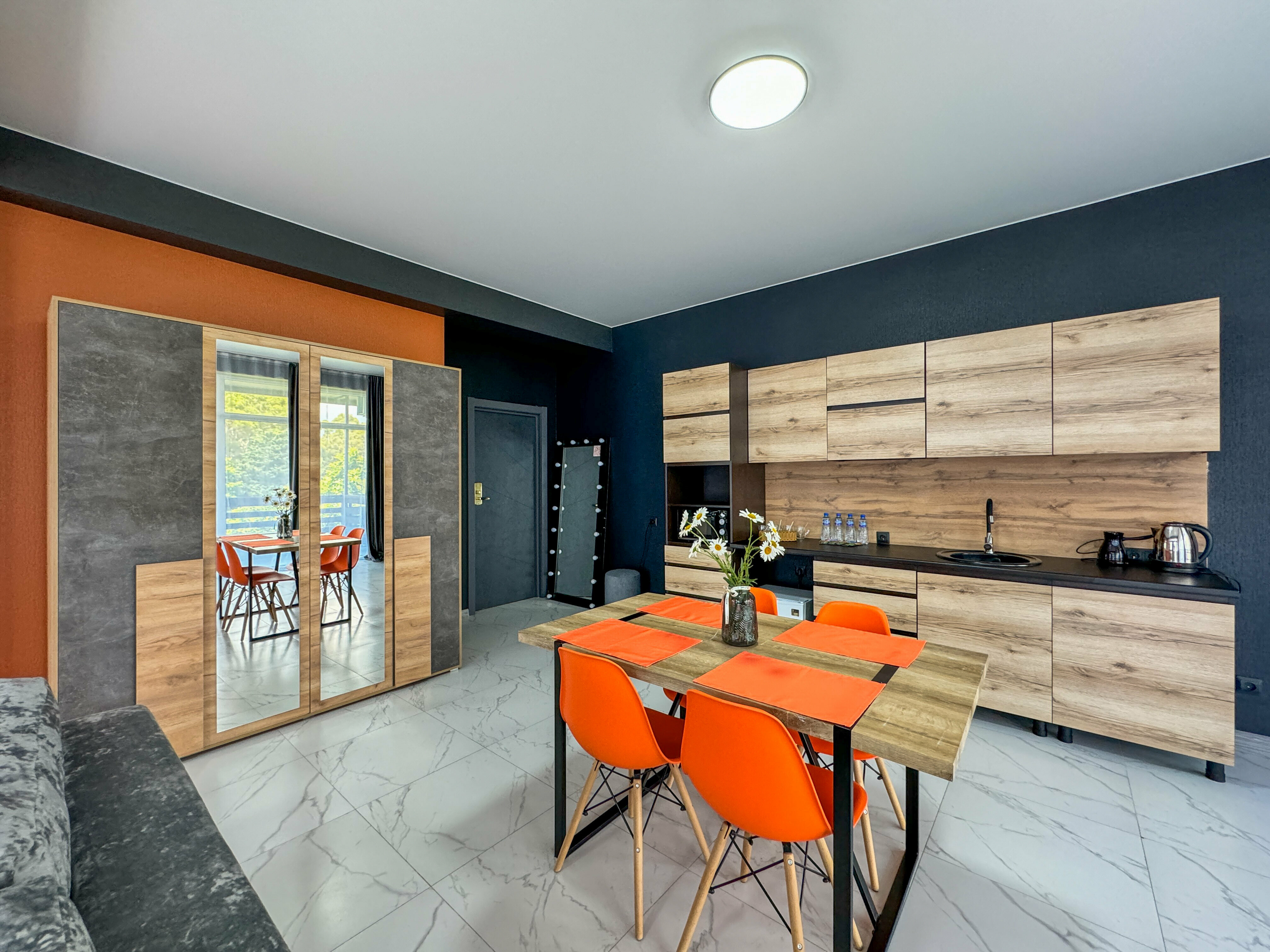 Апартаменты с балконом