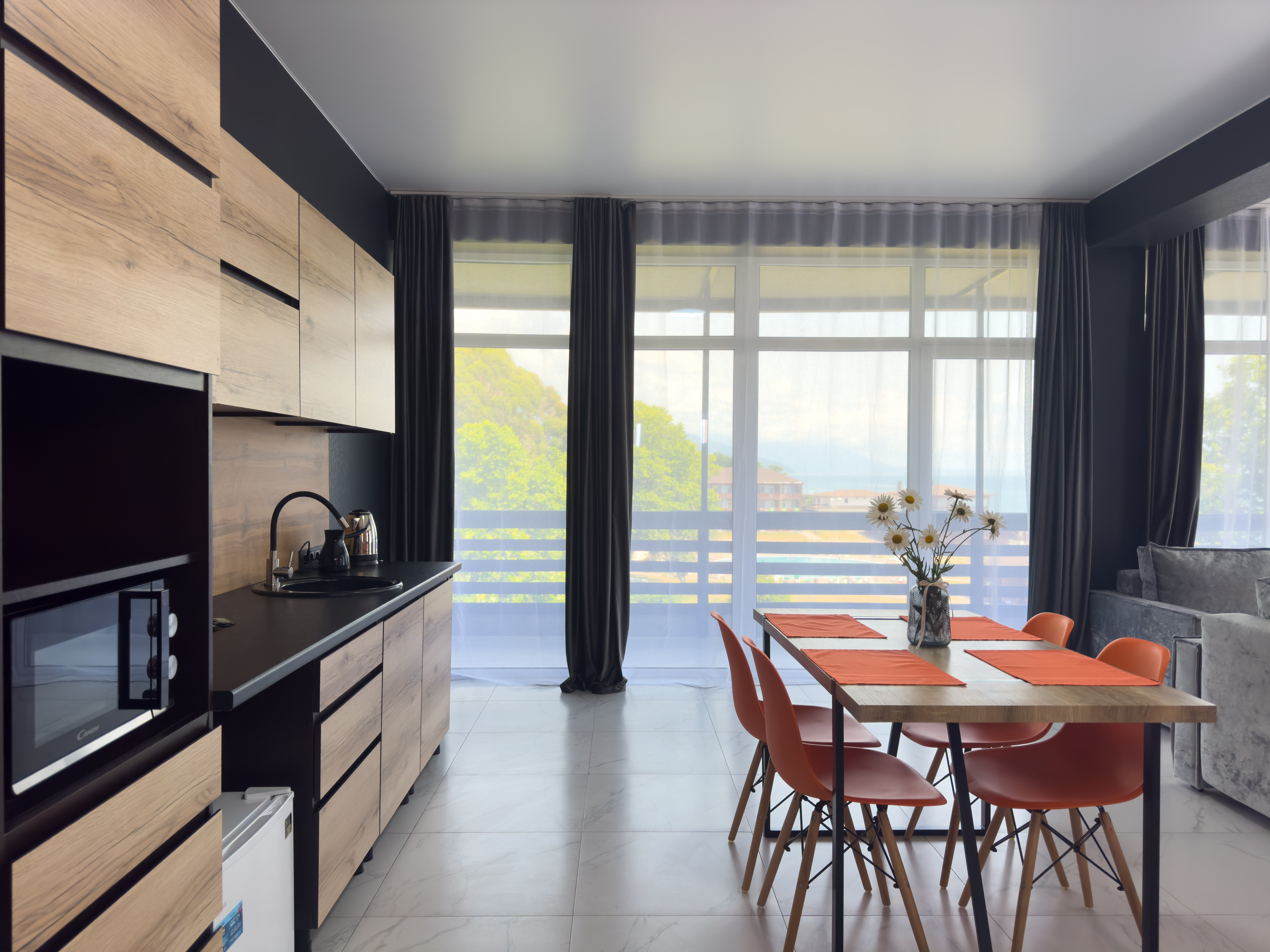 Апартаменты с балконом