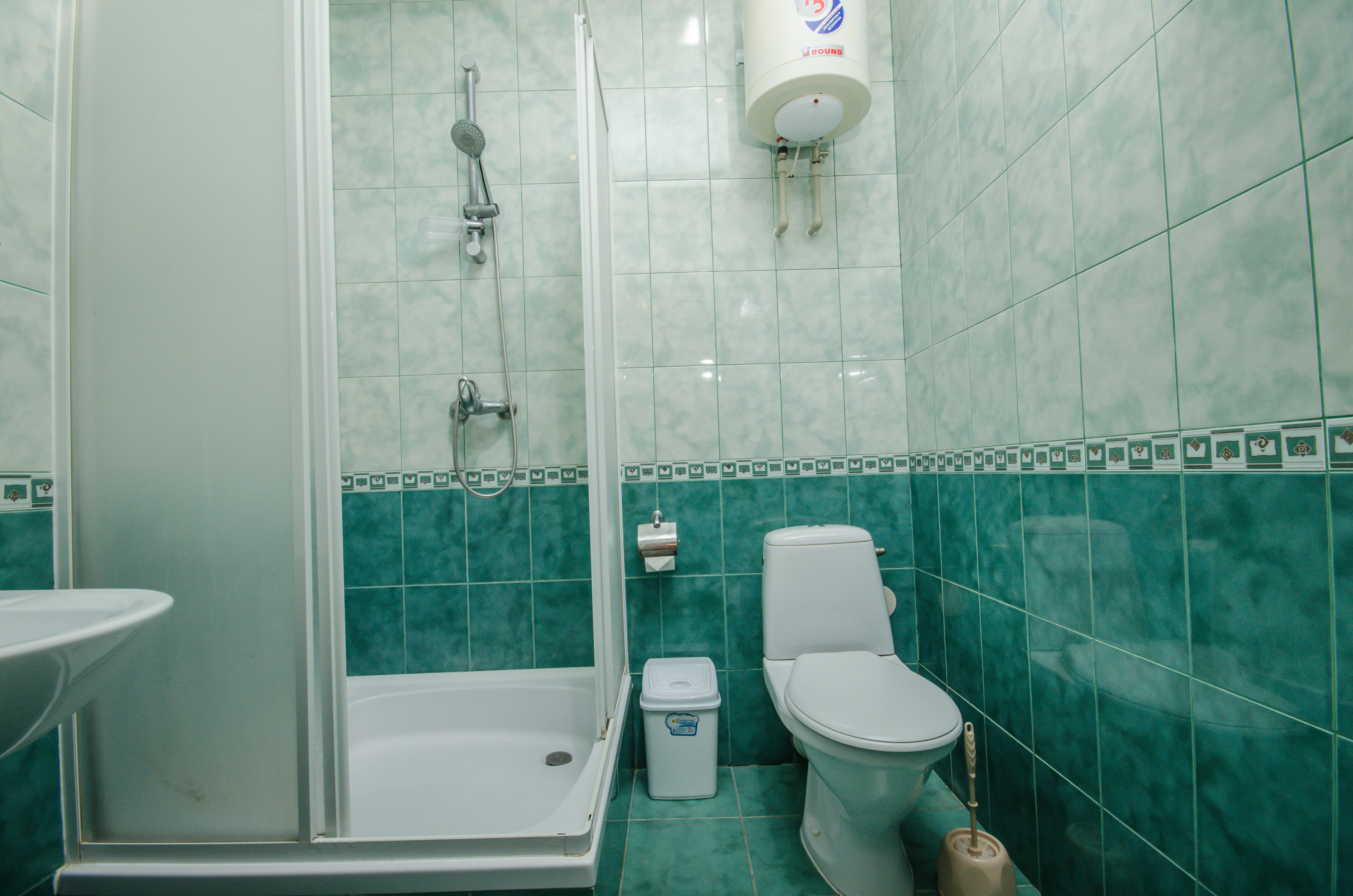 Корпус 2: НОМЕР "ПОЛУЛЮКС" ЮЖНЫЙ (3-х местный)(5 метров до моря)