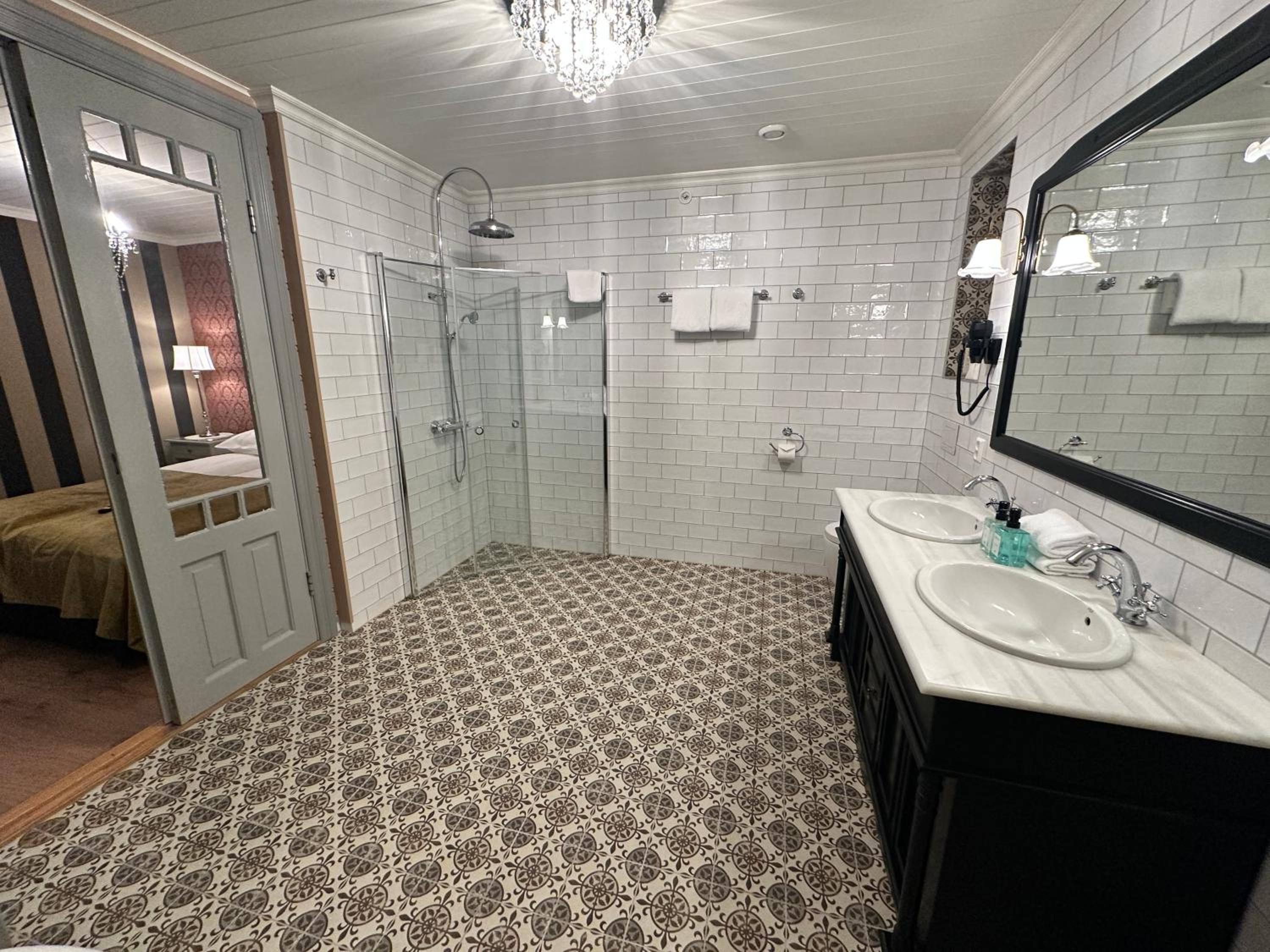 Historic Suite with Fjord View and Balcony 