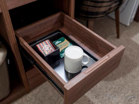 Single Room (Non-Smoking)