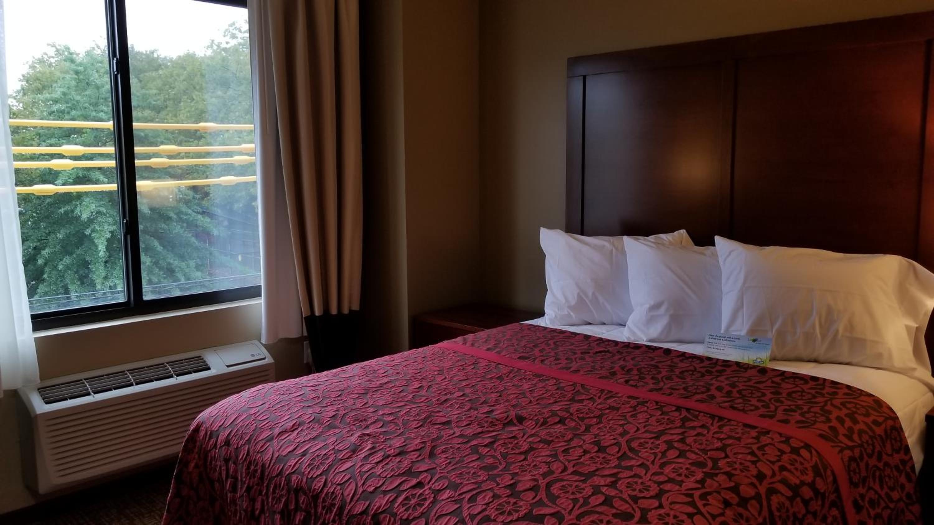 Queen Room