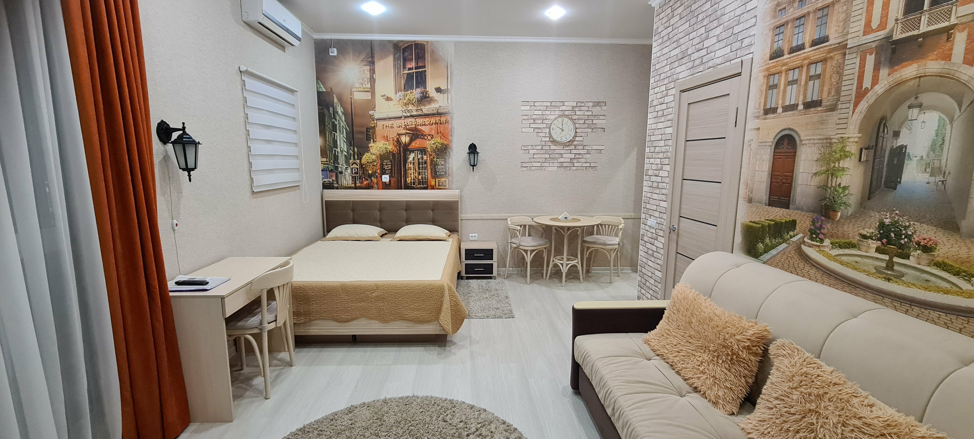 Номер с мини-кухней с видом на море и Парк Победы