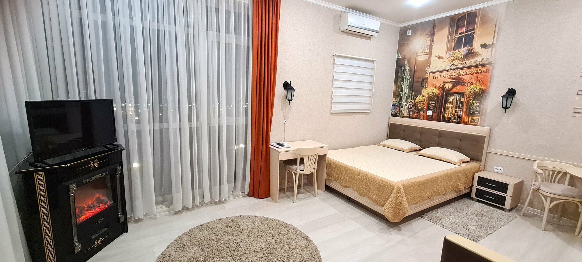 Номер с мини-кухней с видом на море и Парк Победы