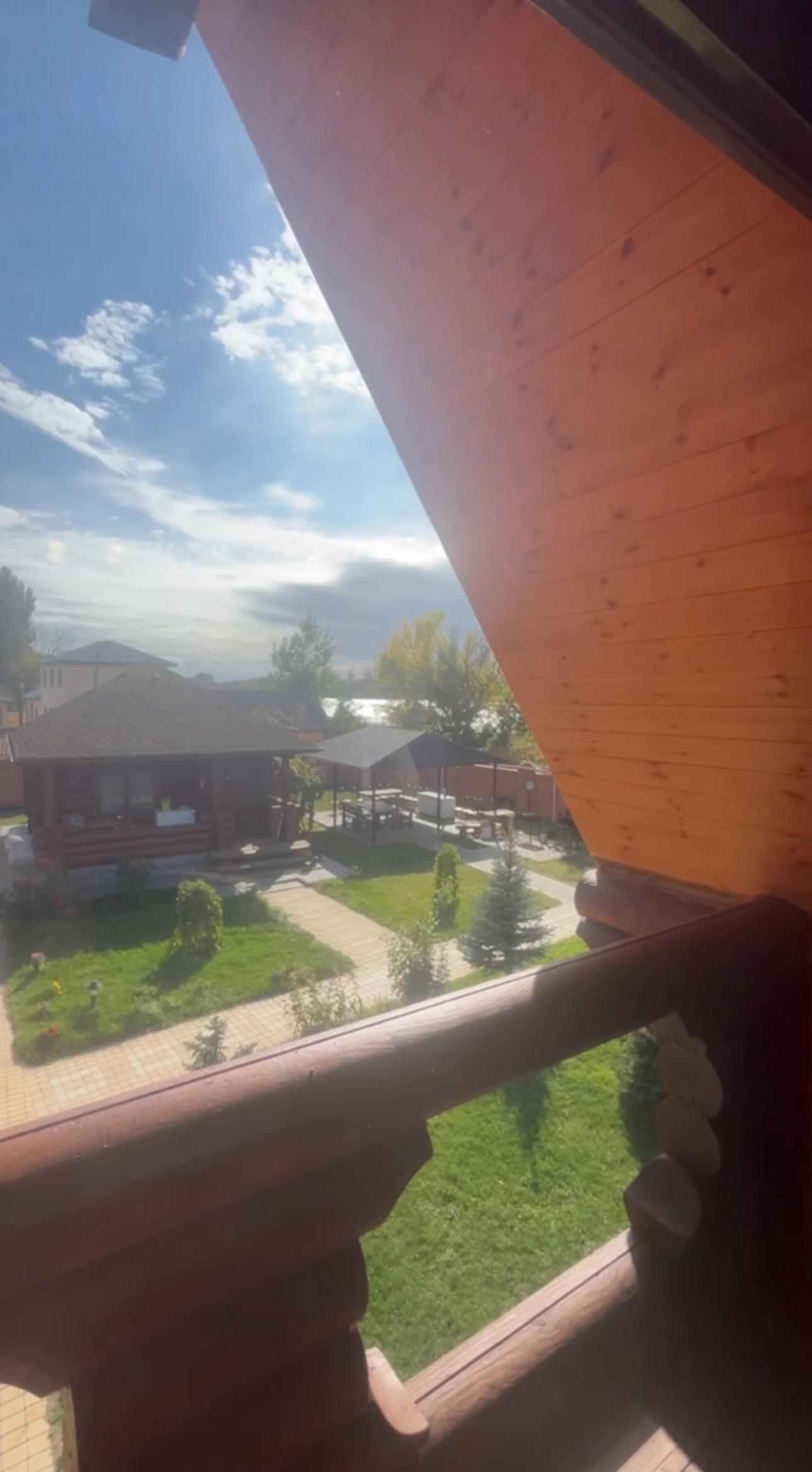 Коттедж Люкс