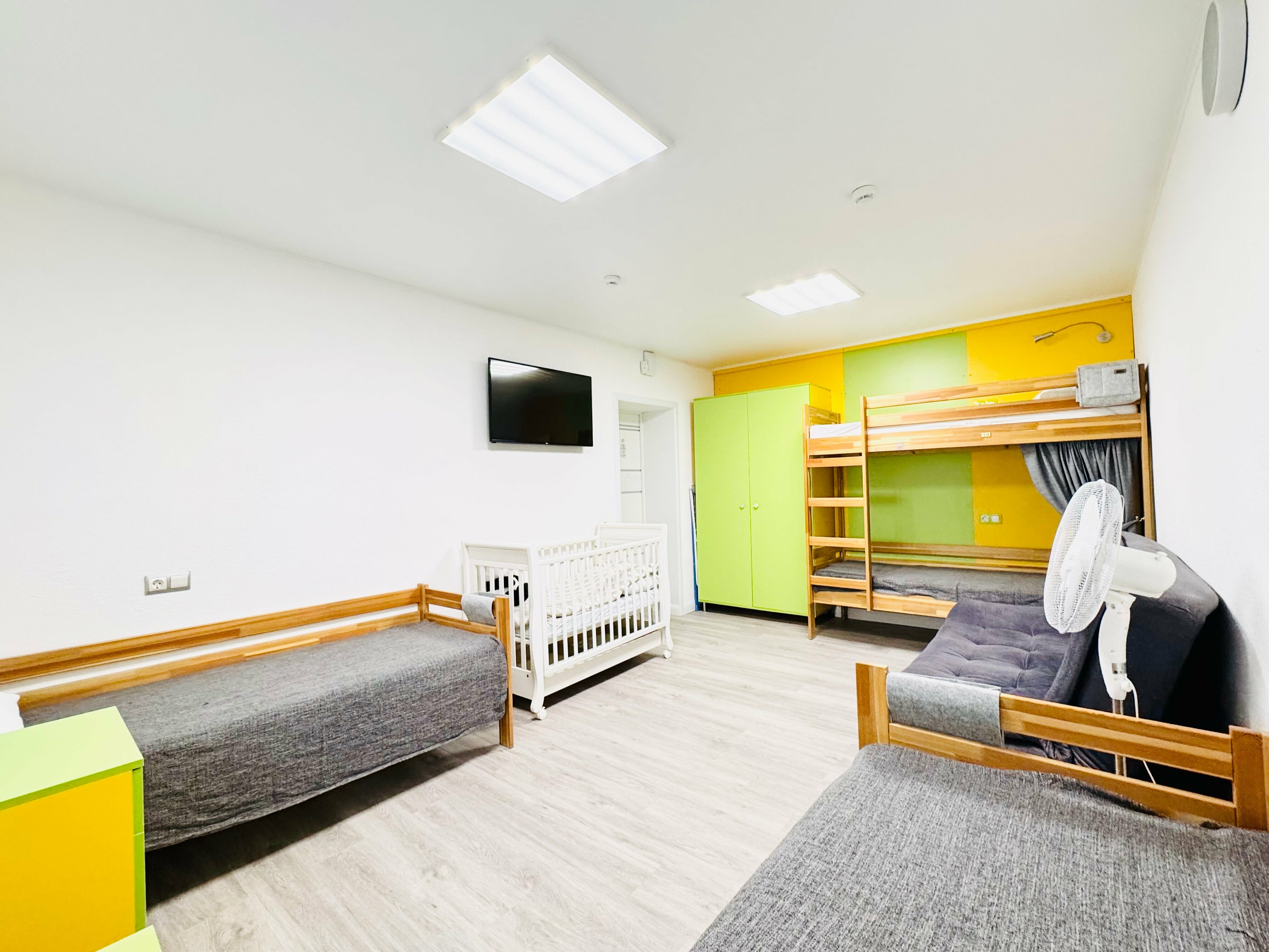 Семейный четырех местный