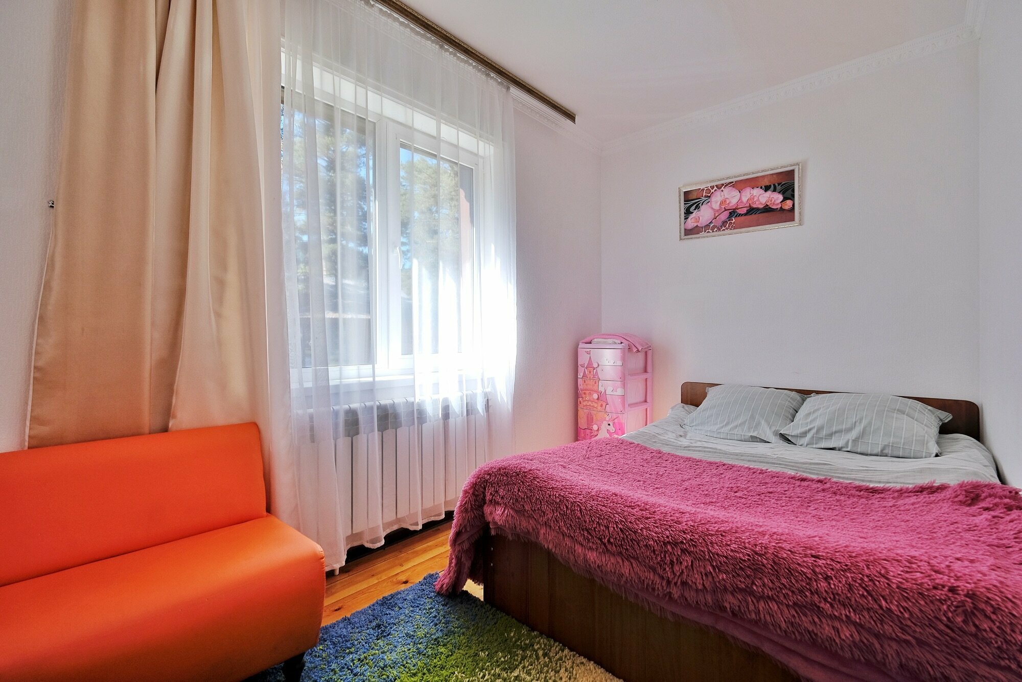 2 местный номер с общей ванной комнатой и видом на горы