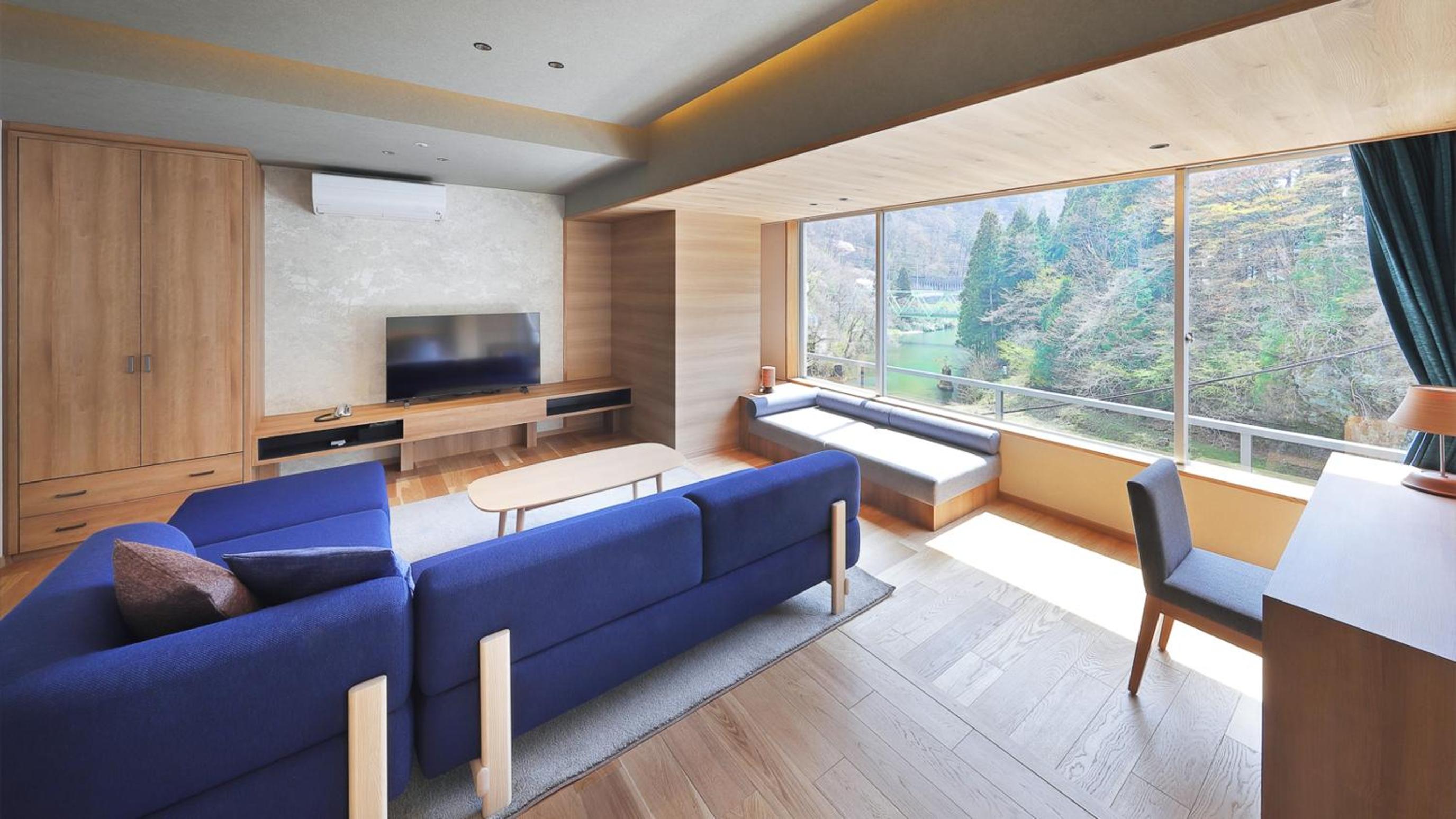 Suite Room with River View