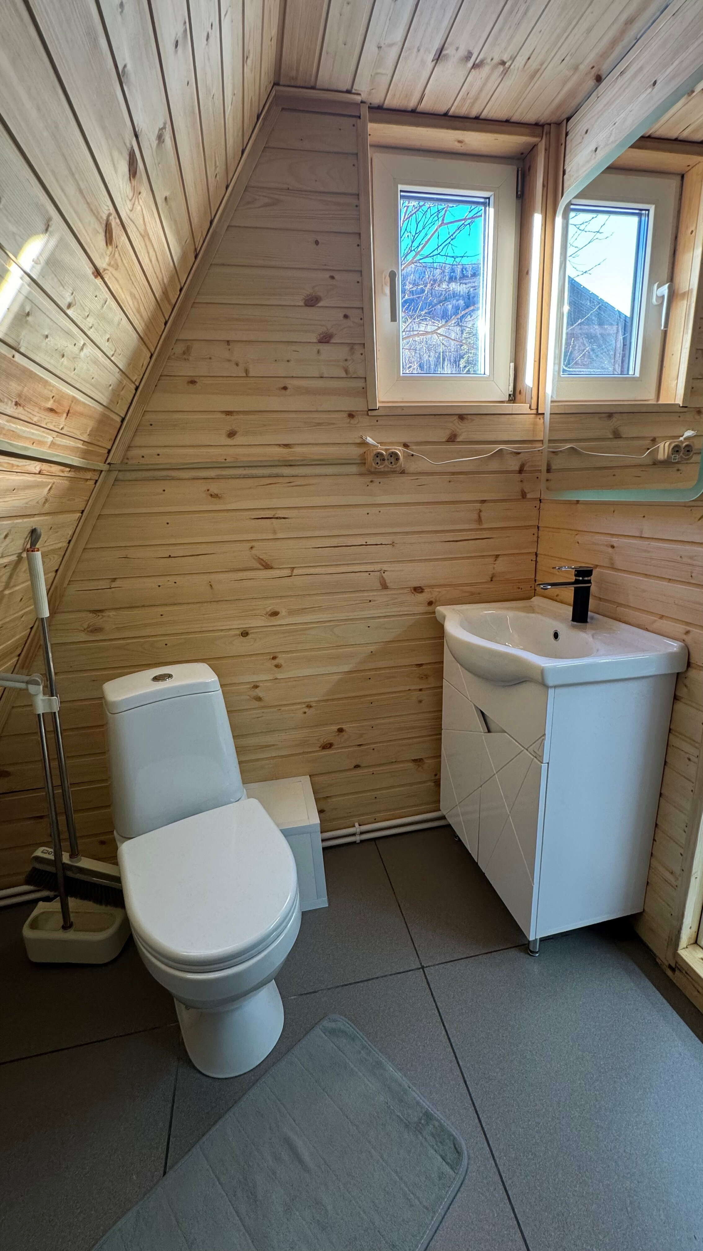 Четырехместный номер с видом на горы